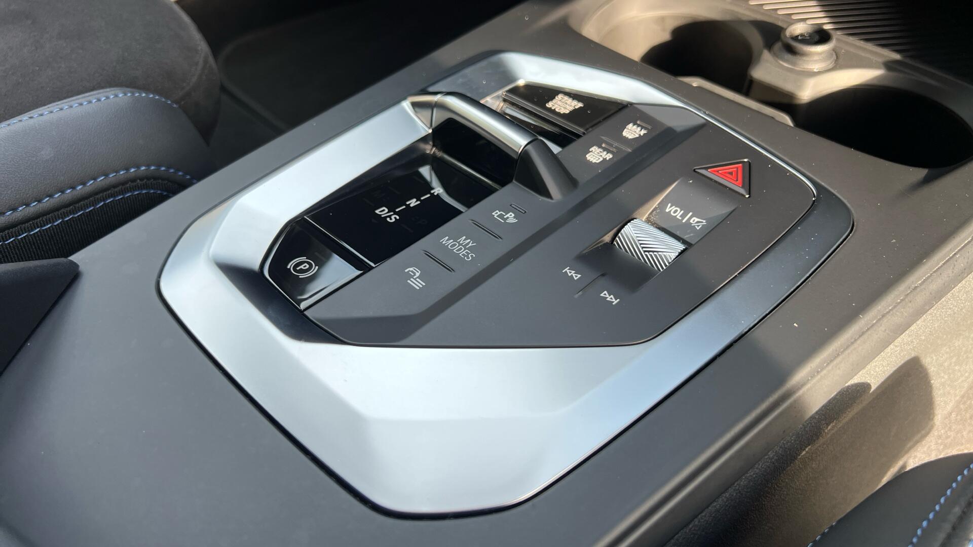 BMW 1 Series view 11