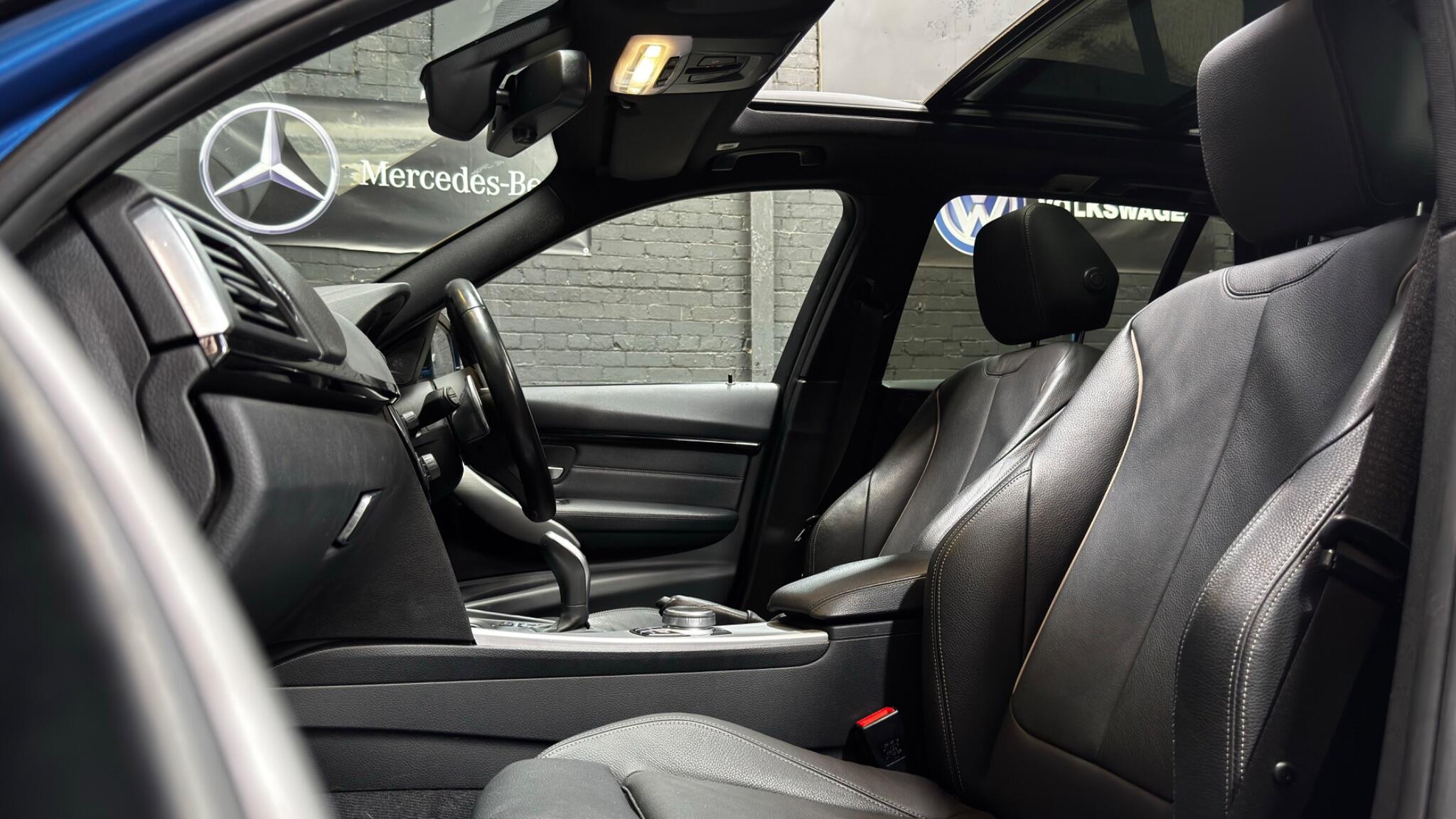 BMW 3 Series view 45