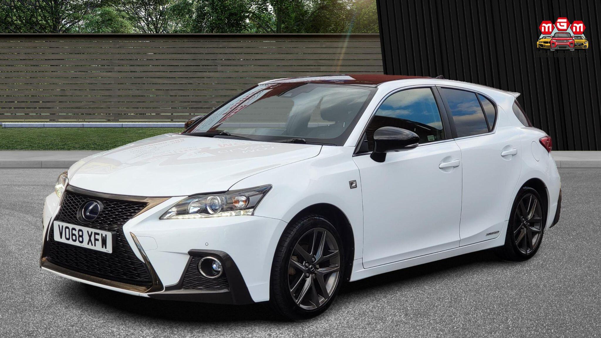 Lexus CT view 3