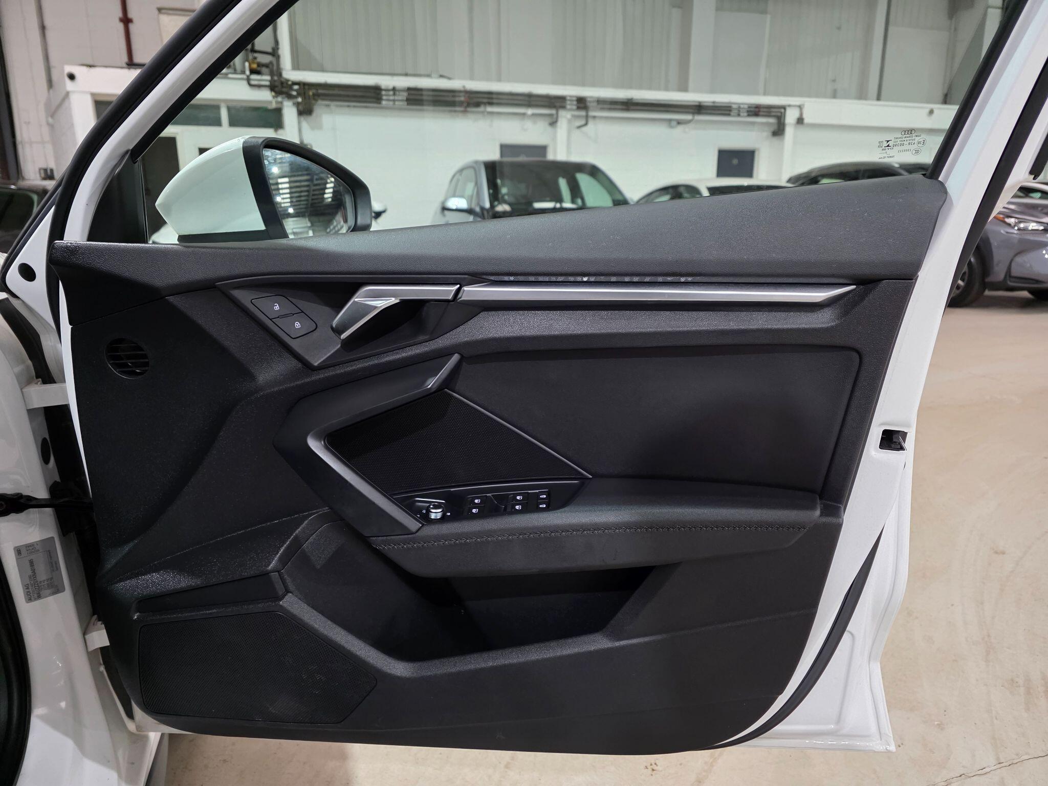 Audi A3 view 13