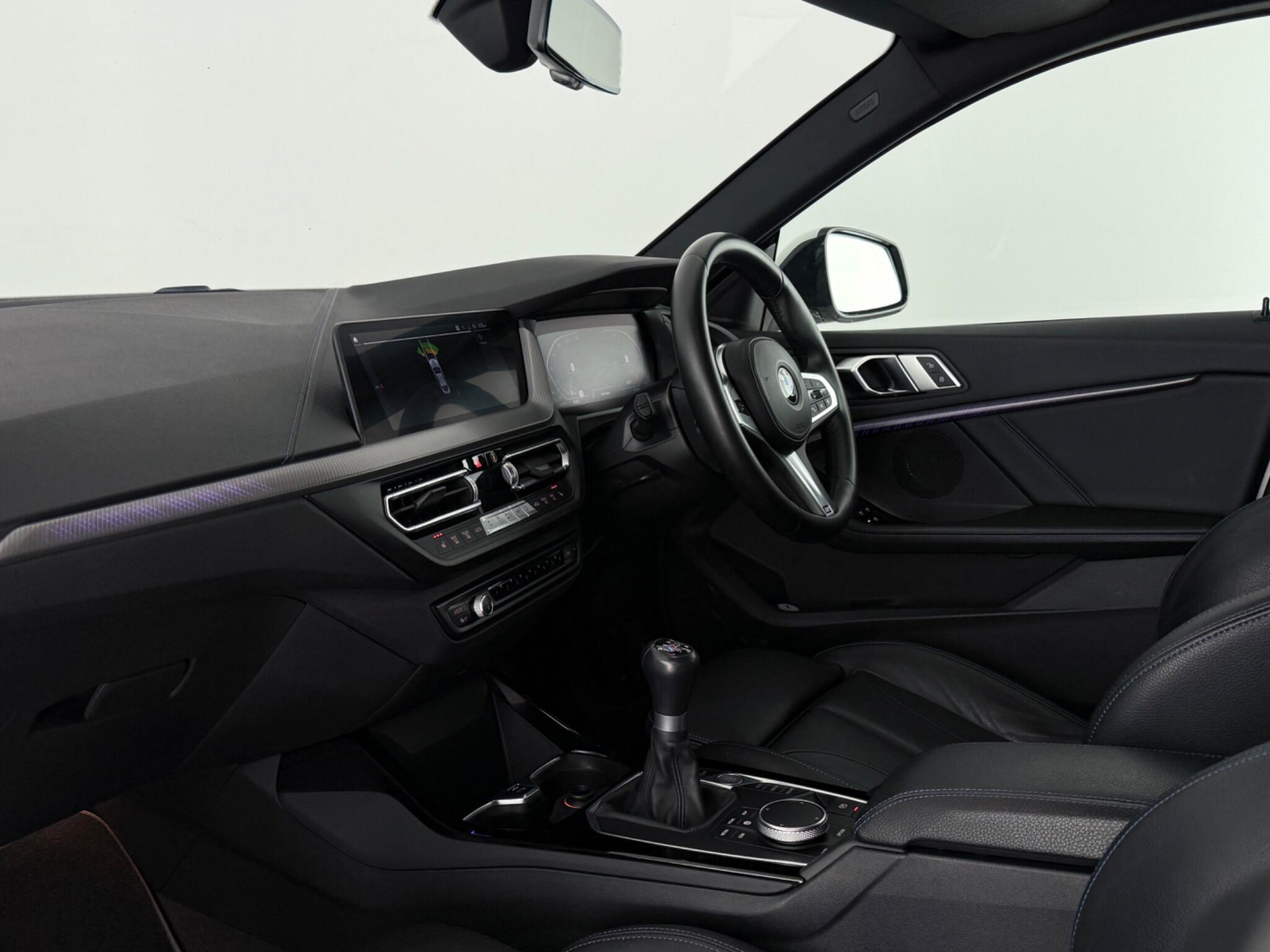 BMW 2 Series view 11