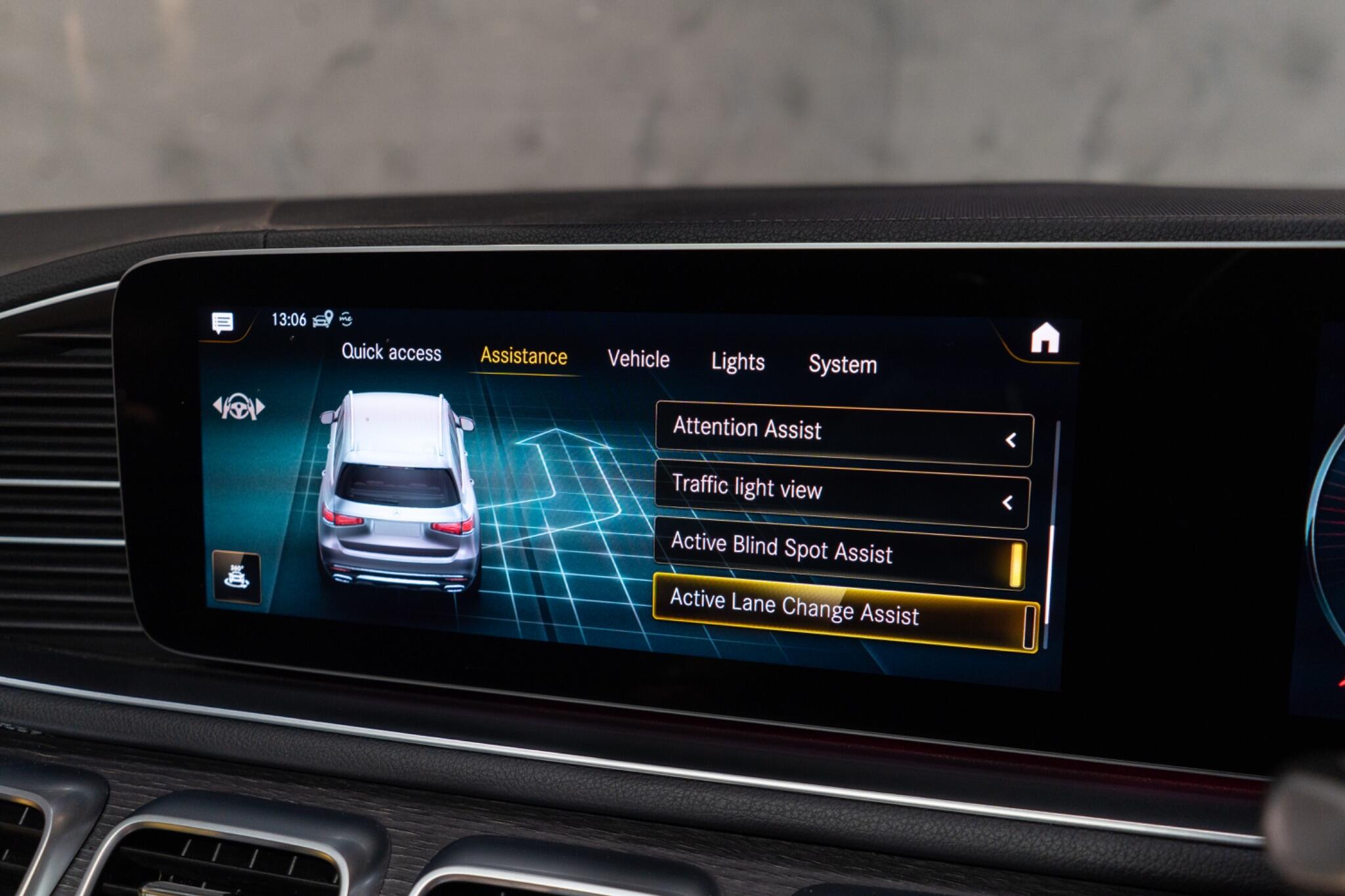 Mercedes-Benz GLS view 37