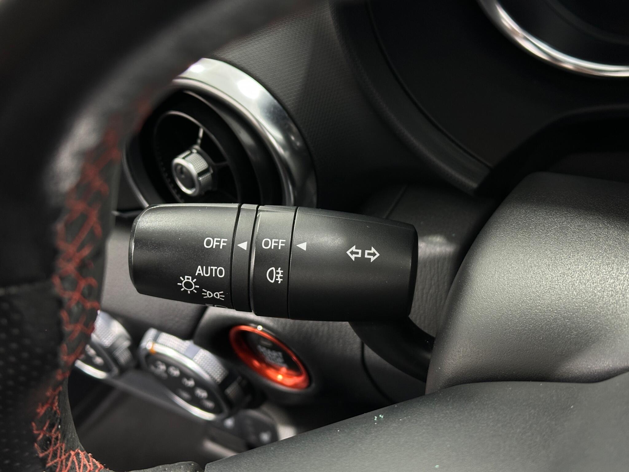 Mazda MX-5 view 14