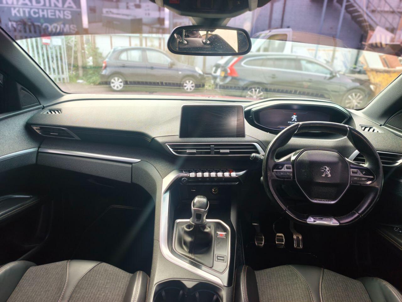Peugeot 3008 view 7