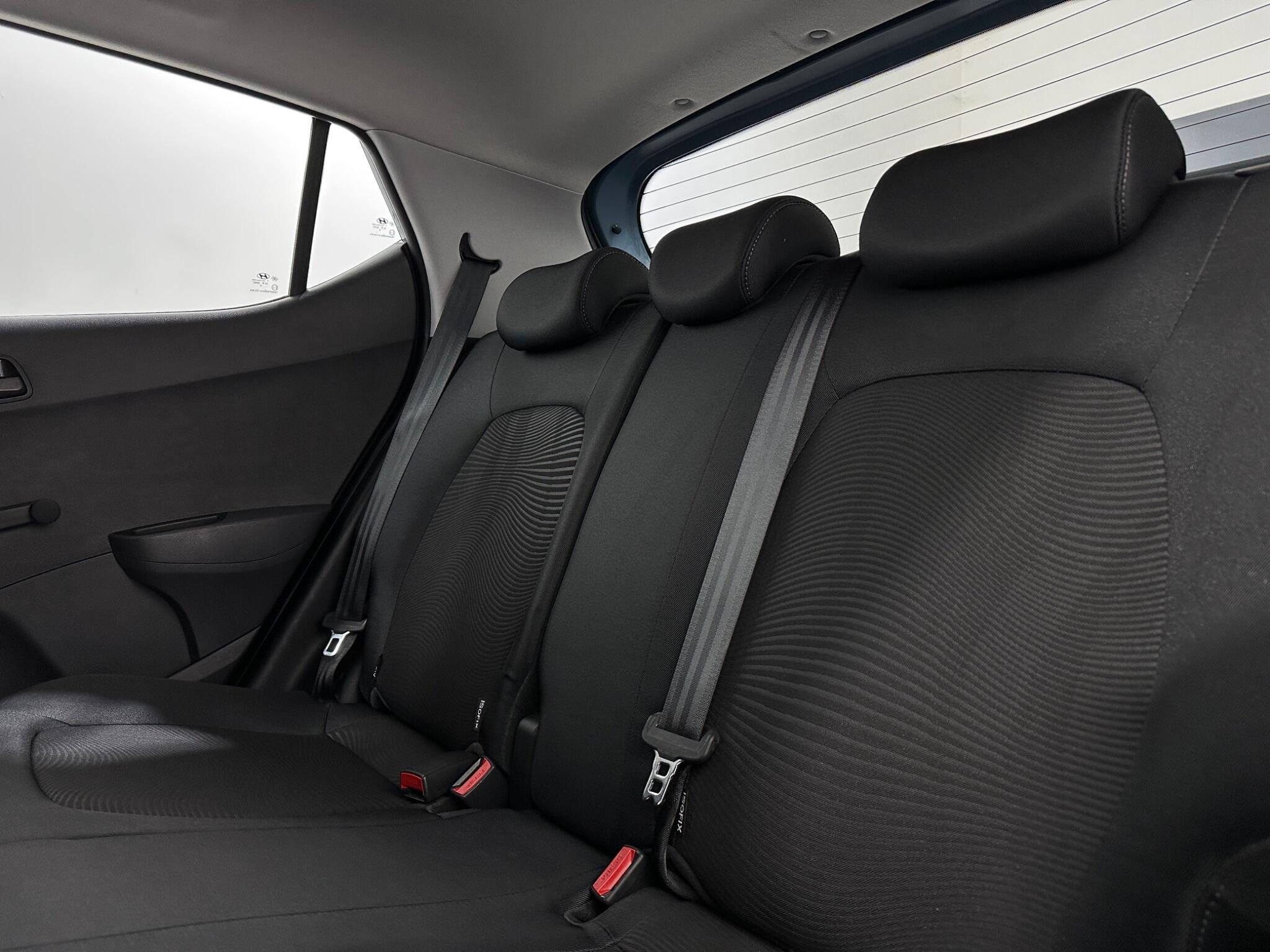 Hyundai i10 view 32