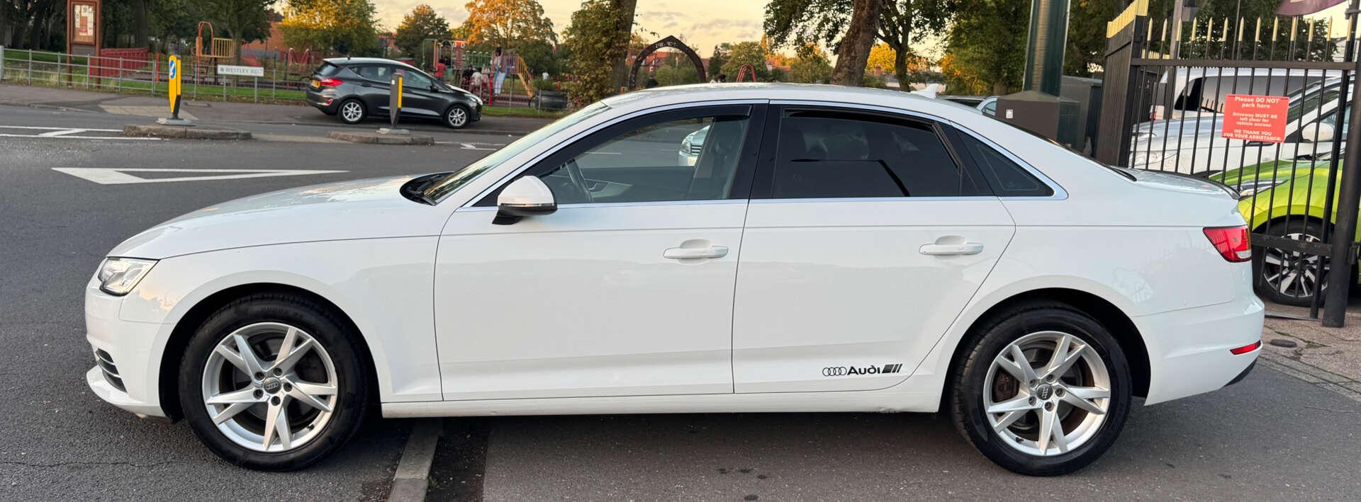 Audi A4 view 10