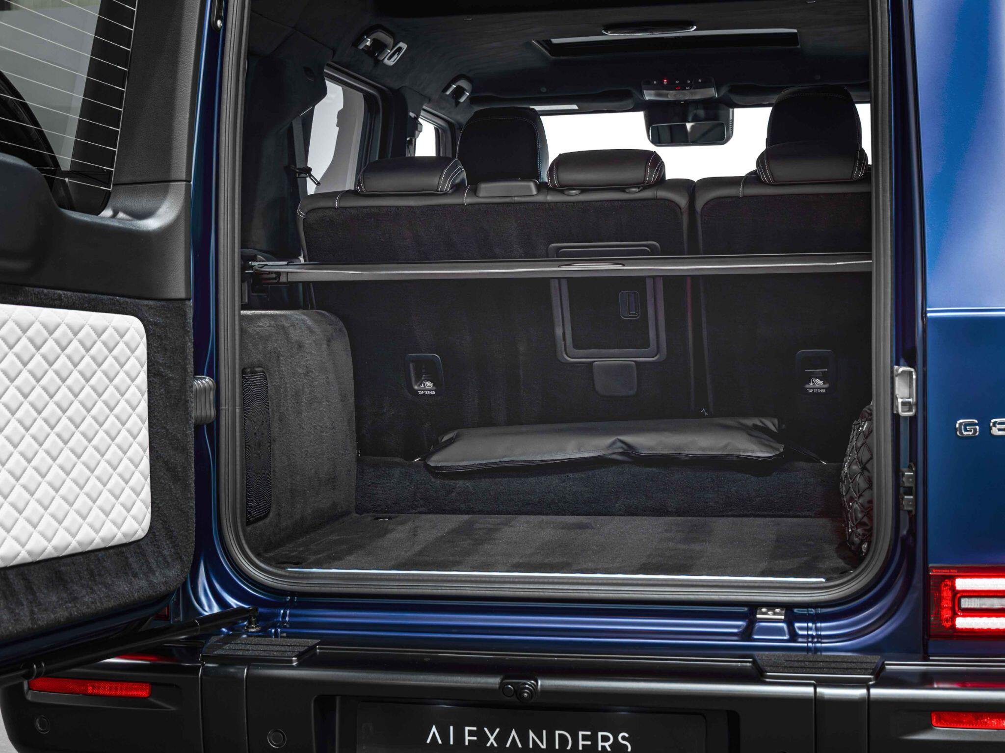 Mercedes-Benz G Class view 32