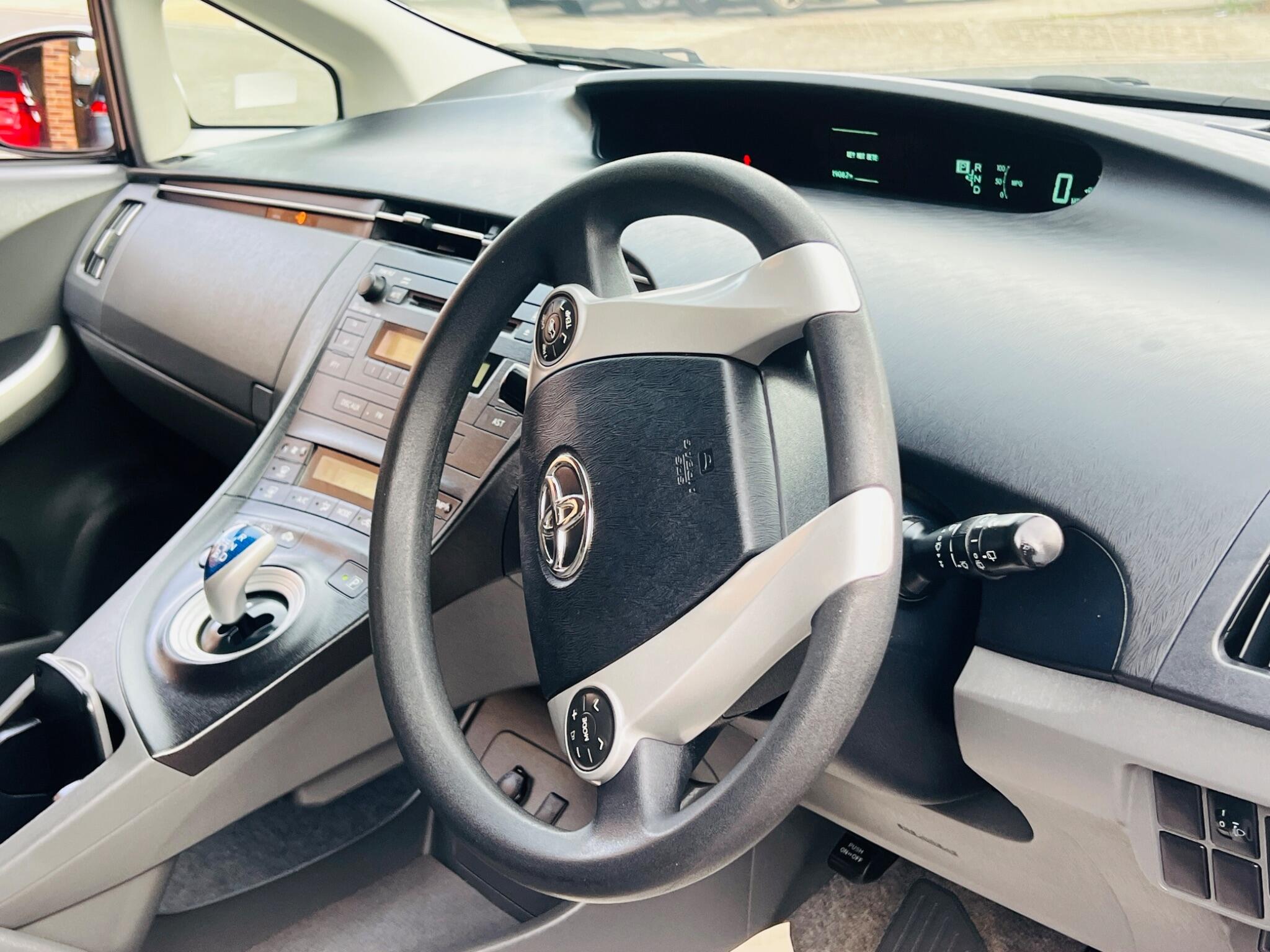 Toyota Prius view 66
