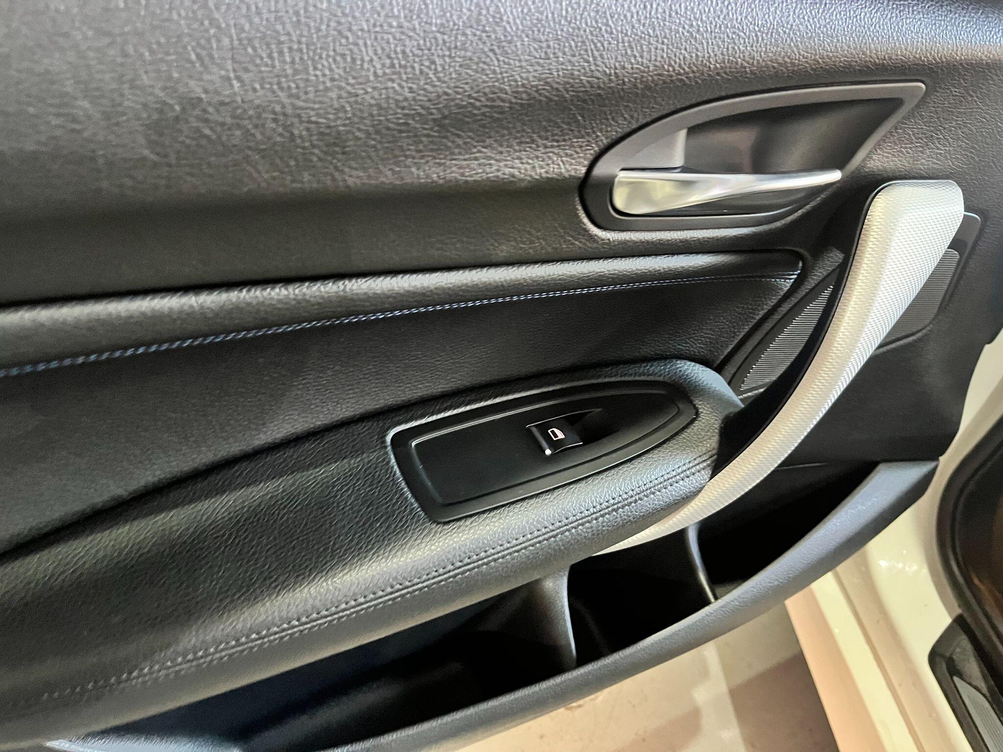 BMW 1 Series view 45