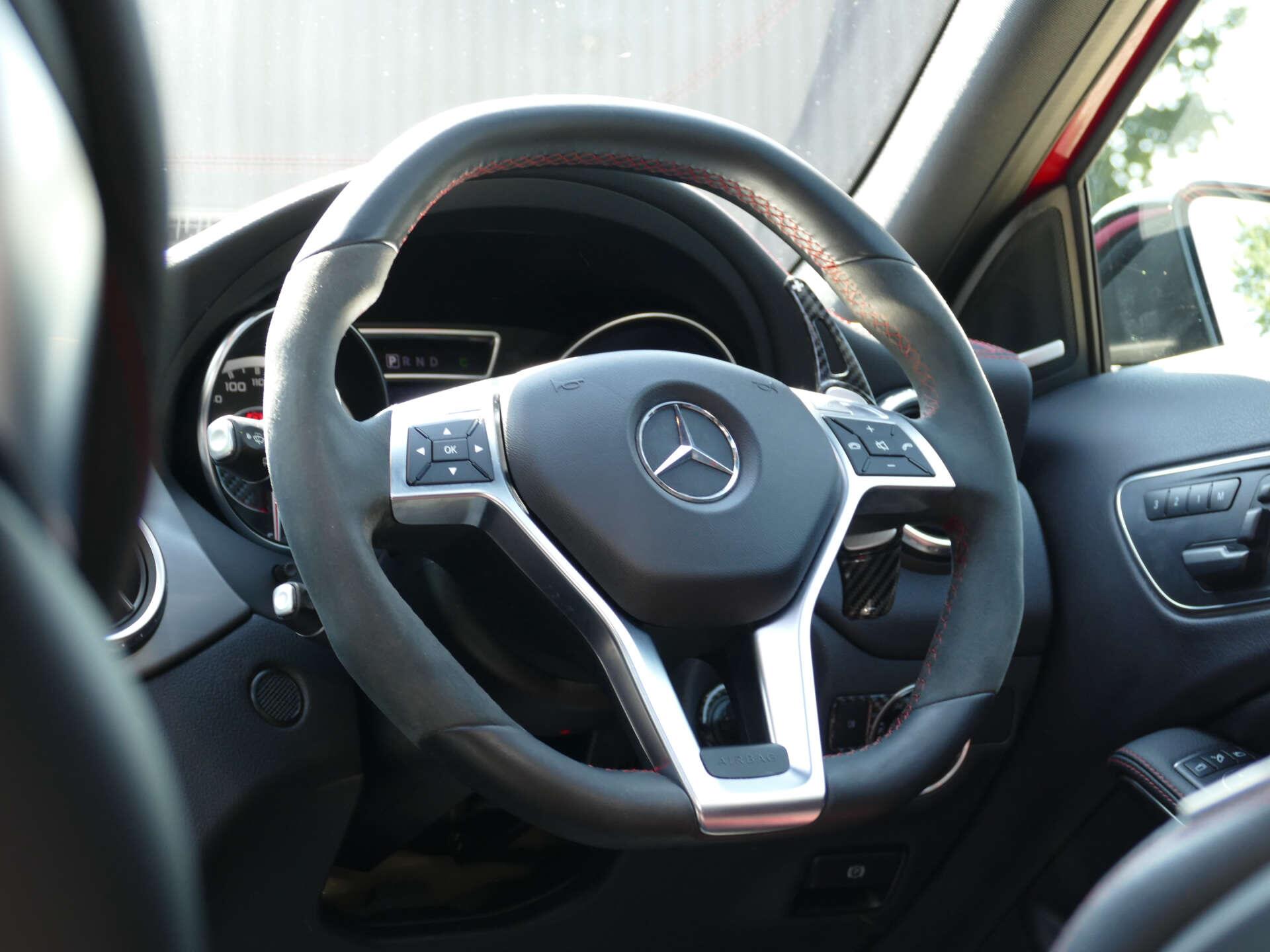 Mercedes-Benz Gla view 23