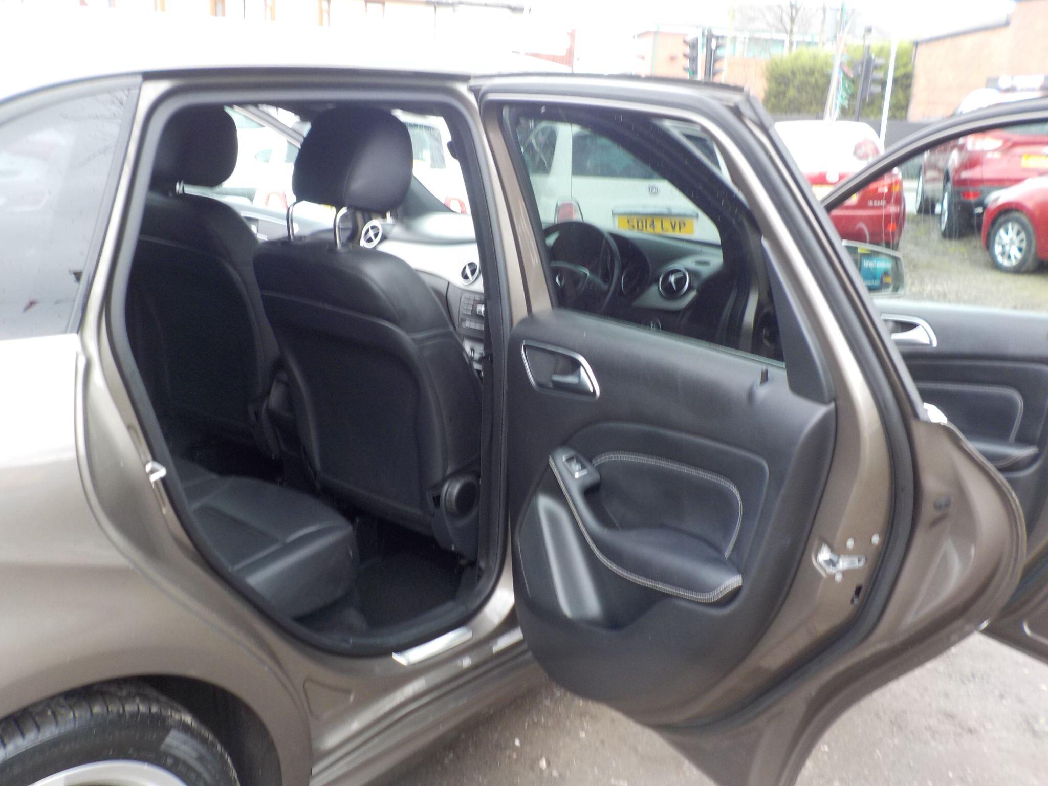 Mercedes-Benz B Class 1.8 B180 CDI BlueEfficiency Sport Euro 5 (s/s) 5dr