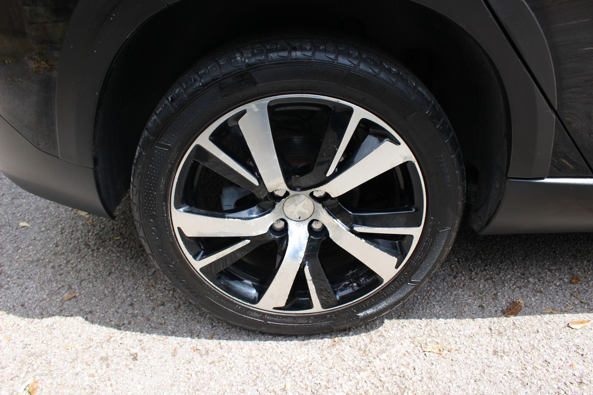 Peugeot 2008 view 25