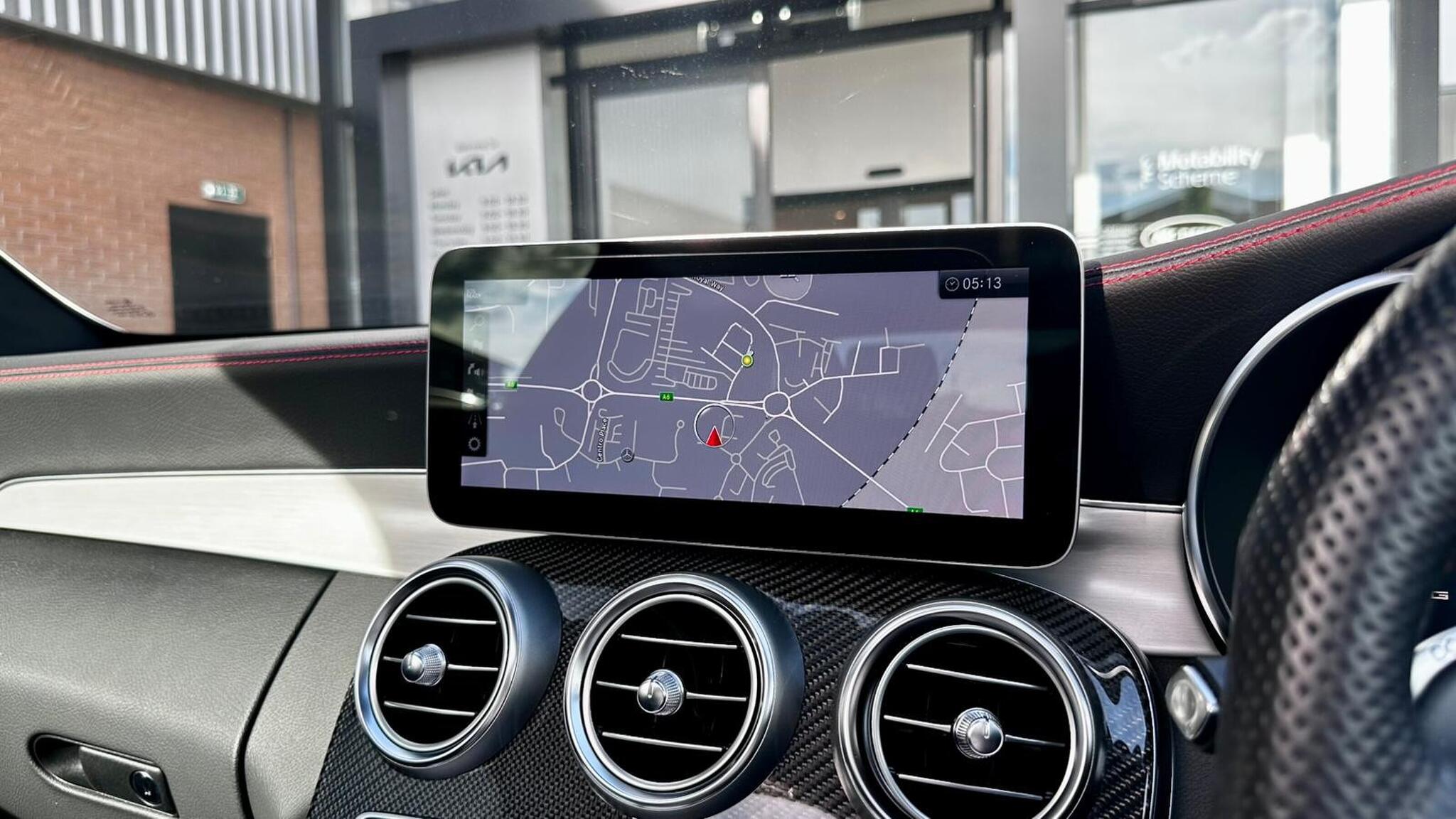 Mercedes-Benz C Class view 32