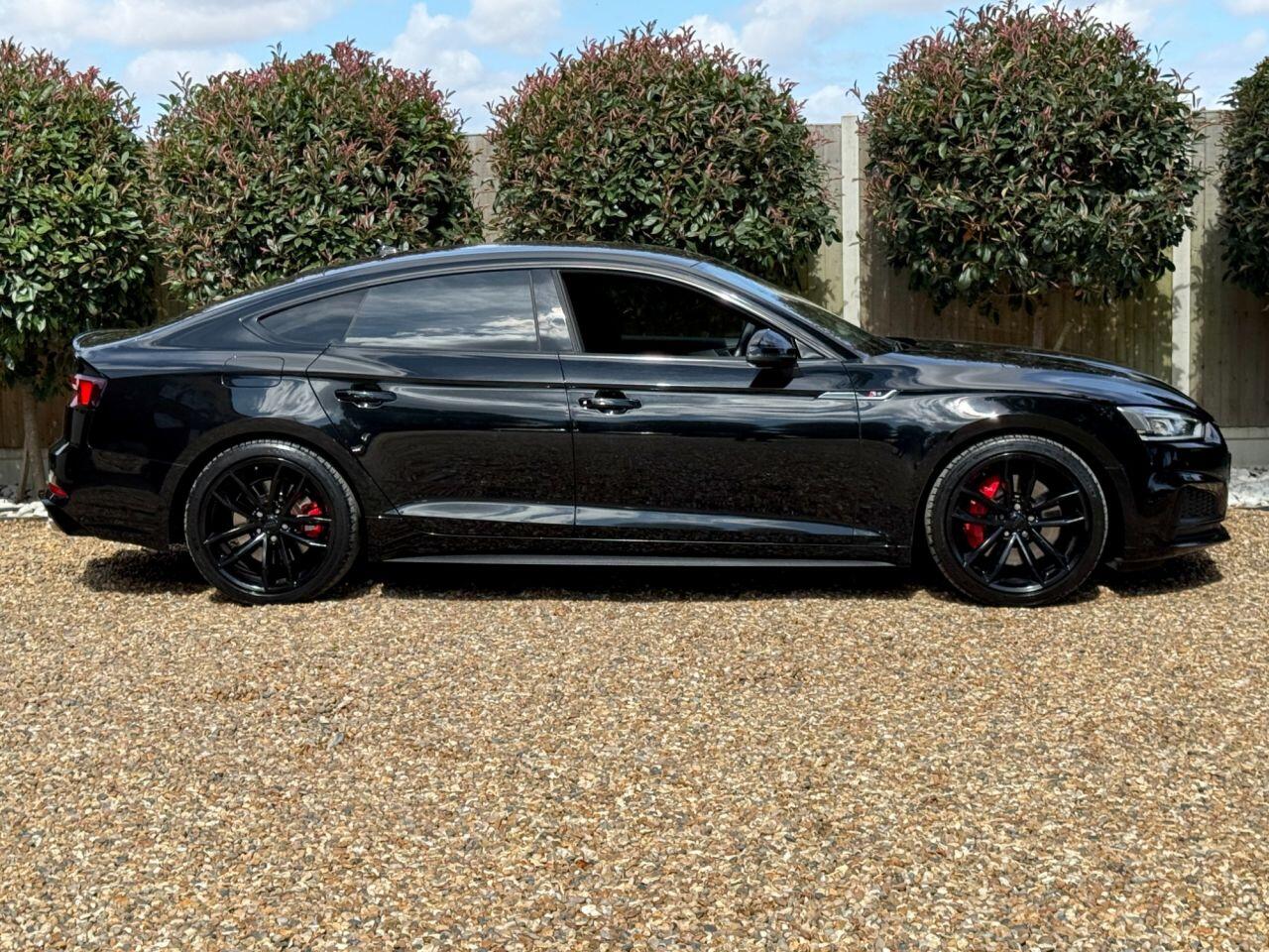 Audi Audi S5 view 34