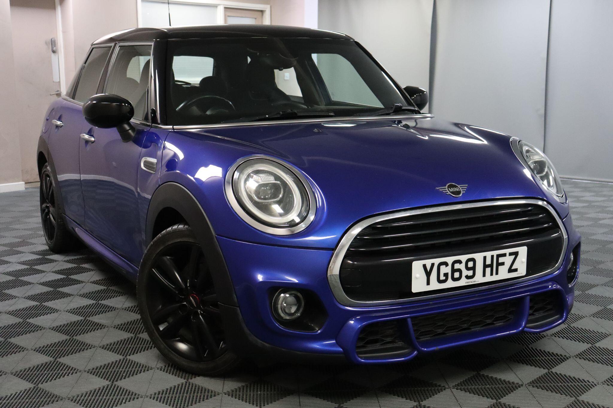 Mini Hatch view 19