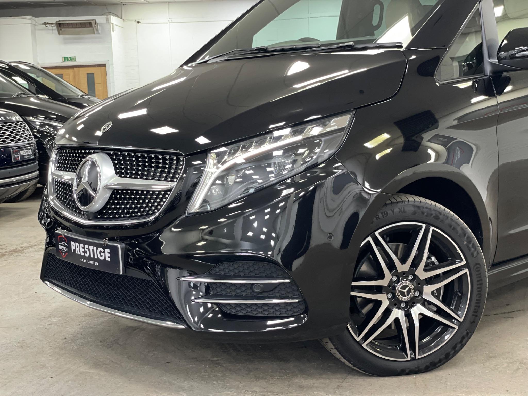 Mercedes-Benz V-Class view 28