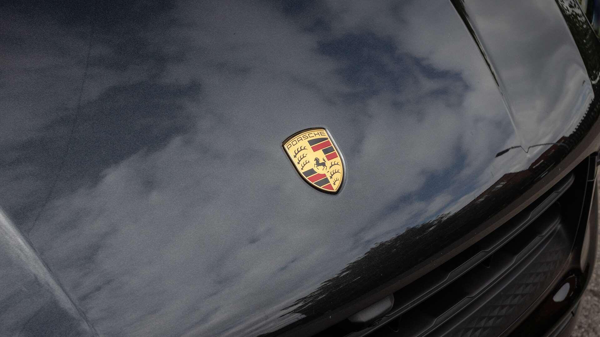 Porsche Macan view 36
