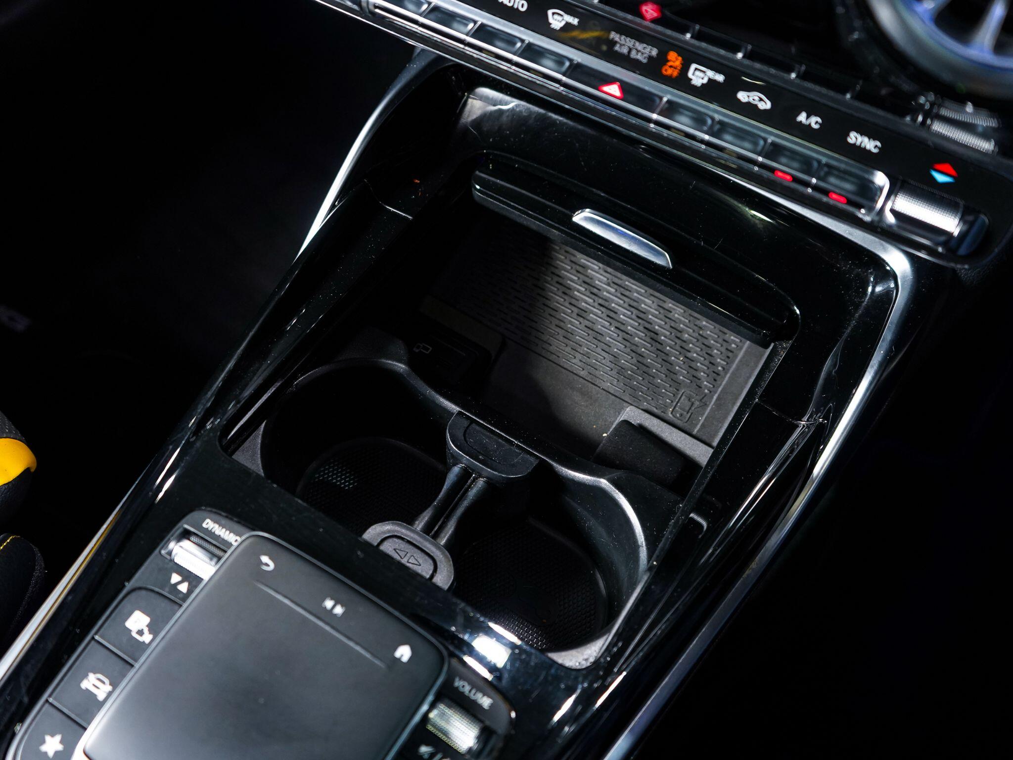 Mercedes-Benz CLA view 55