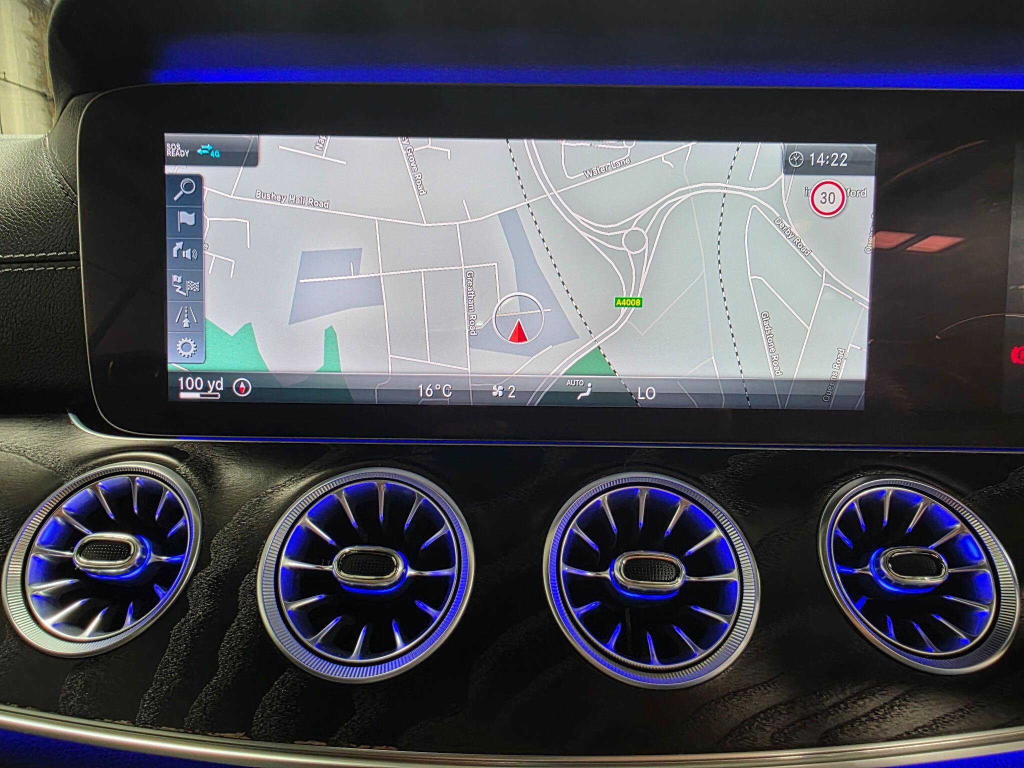 Mercedes-Benz E Class view 11