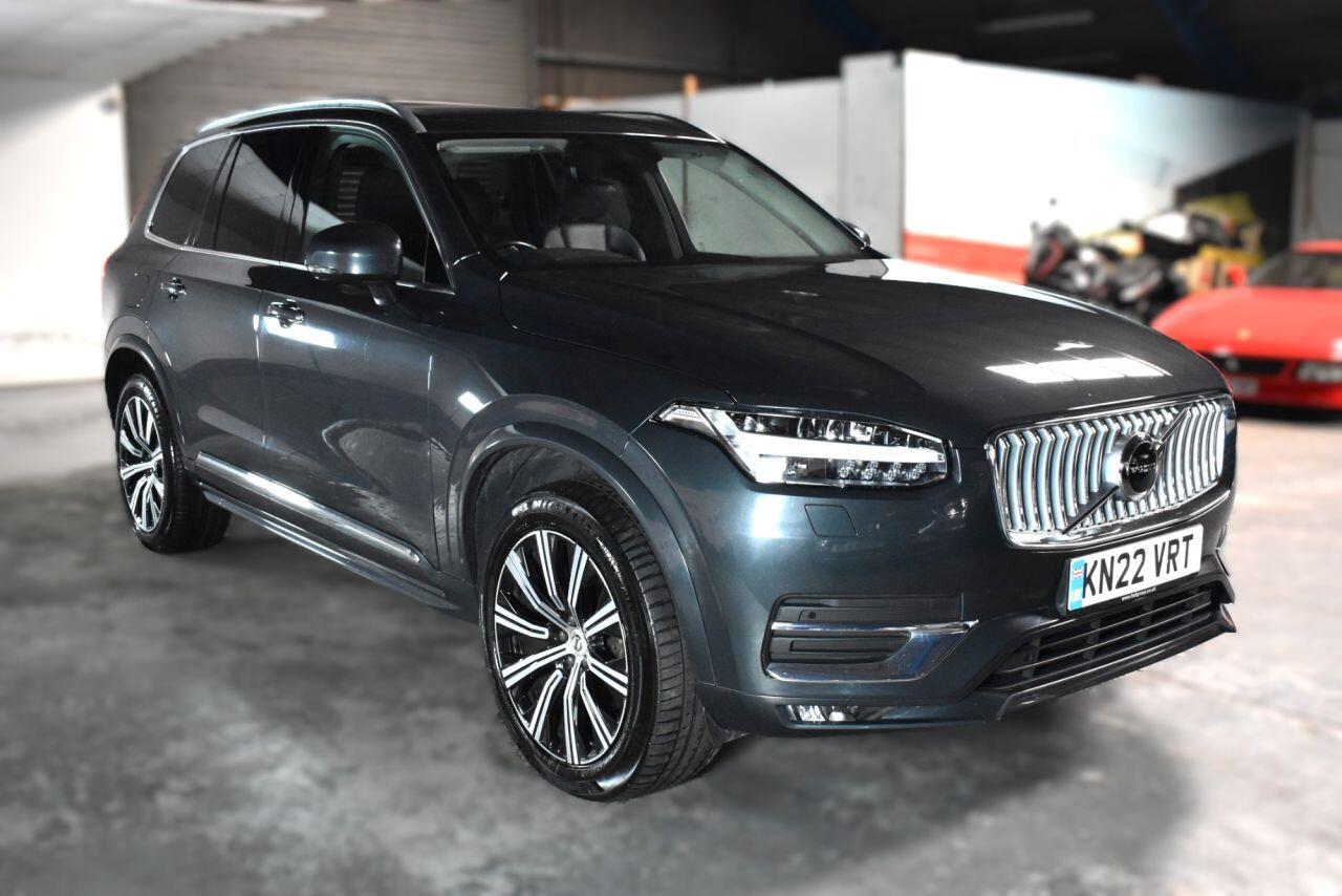 Volvo XC90 view 16