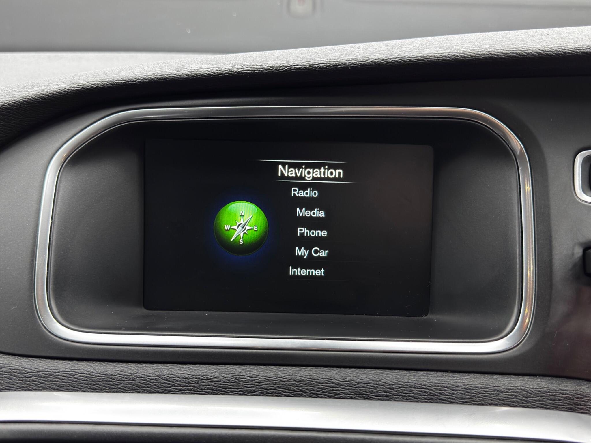Volvo V40 view 29