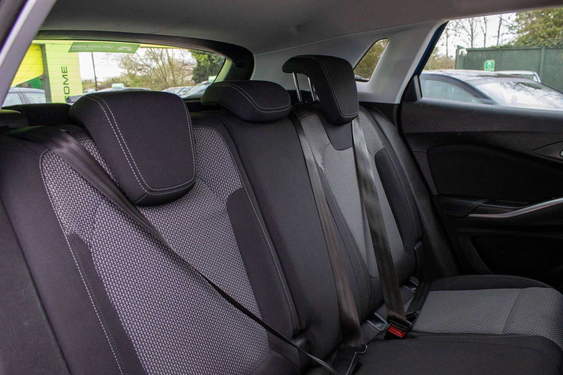 Vauxhall Grandland X view 11