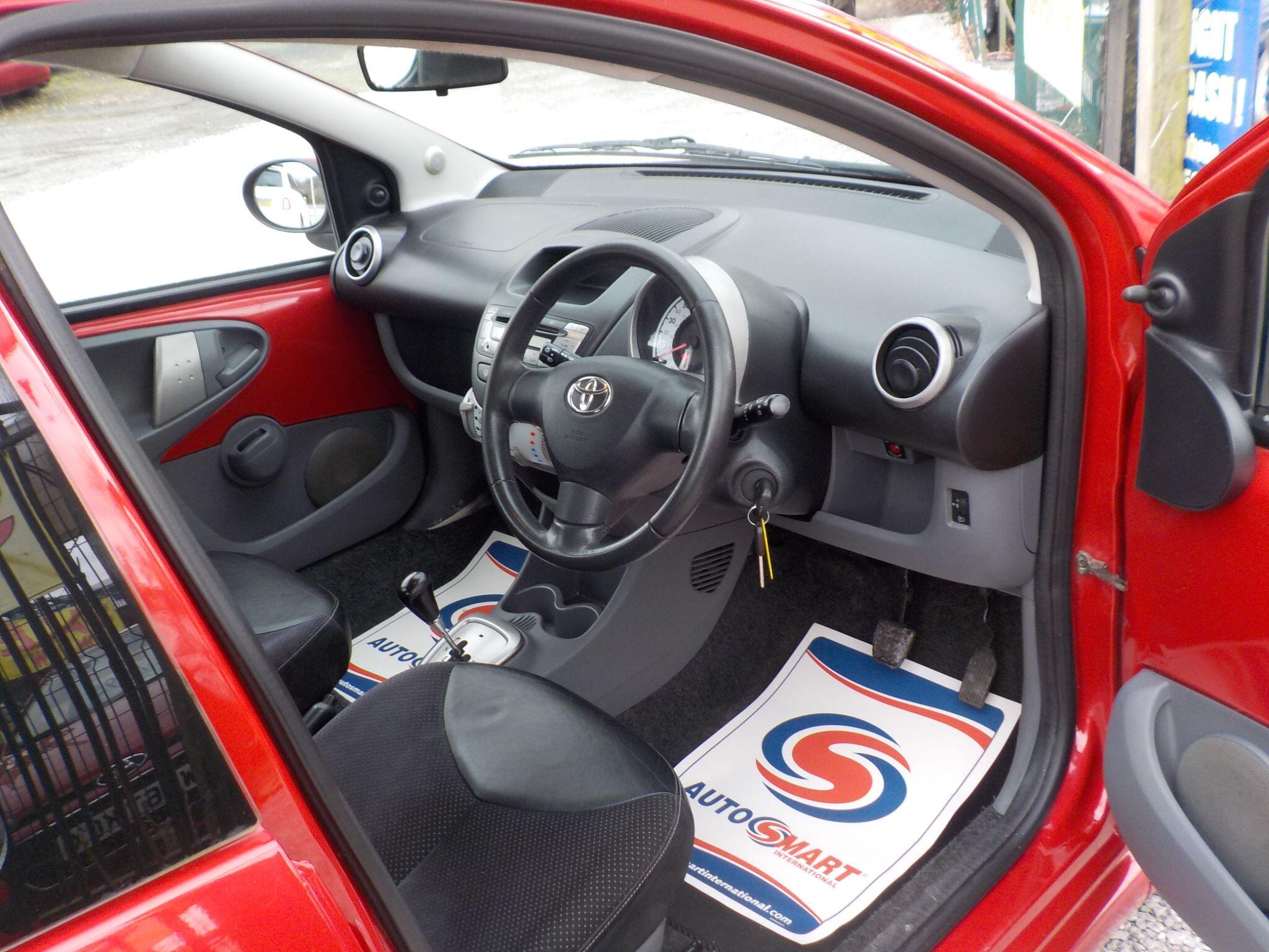 Toyota AYGO 1.0 VVT-i Ice MultiMode Euro 5 5dr