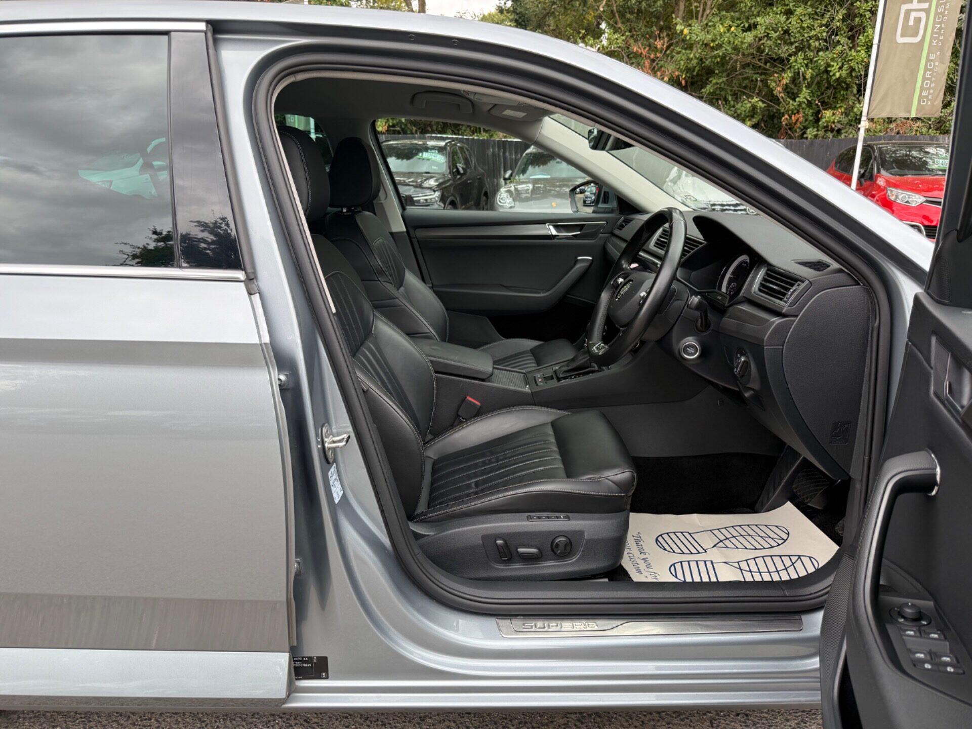 Skoda Superb view 14