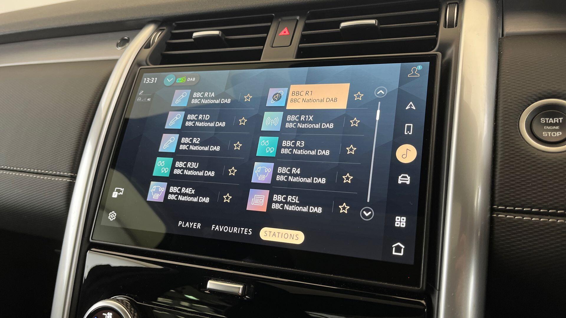 Land Rover Discovery view 41