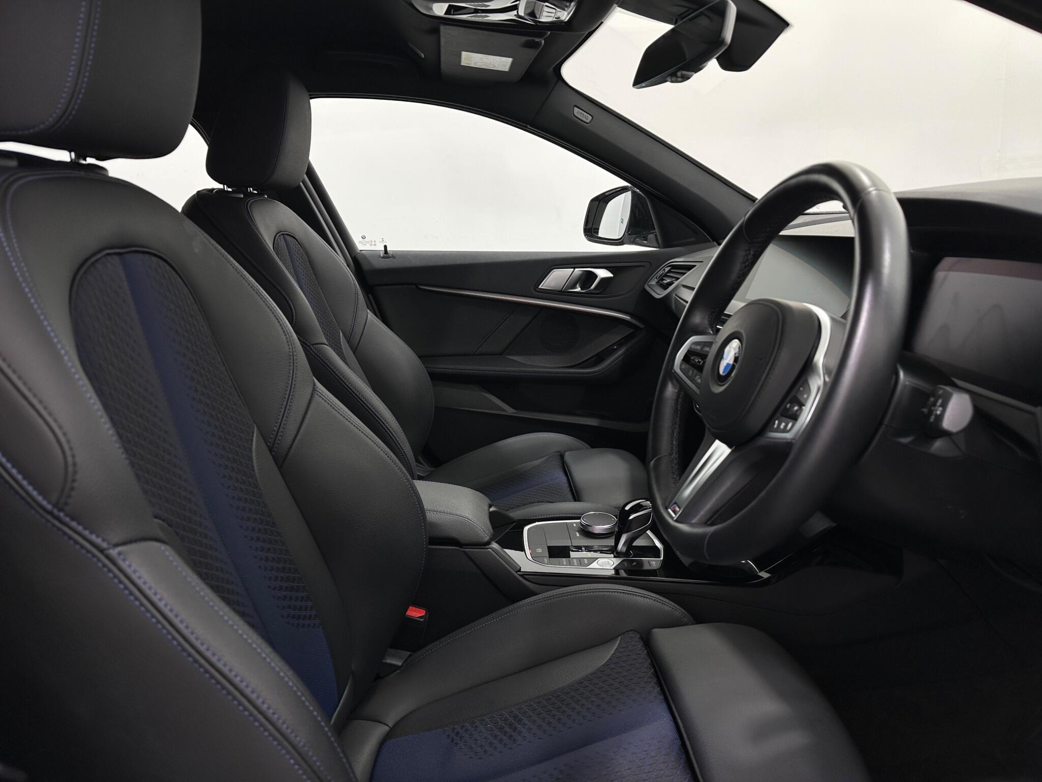 BMW 1 Series view 34