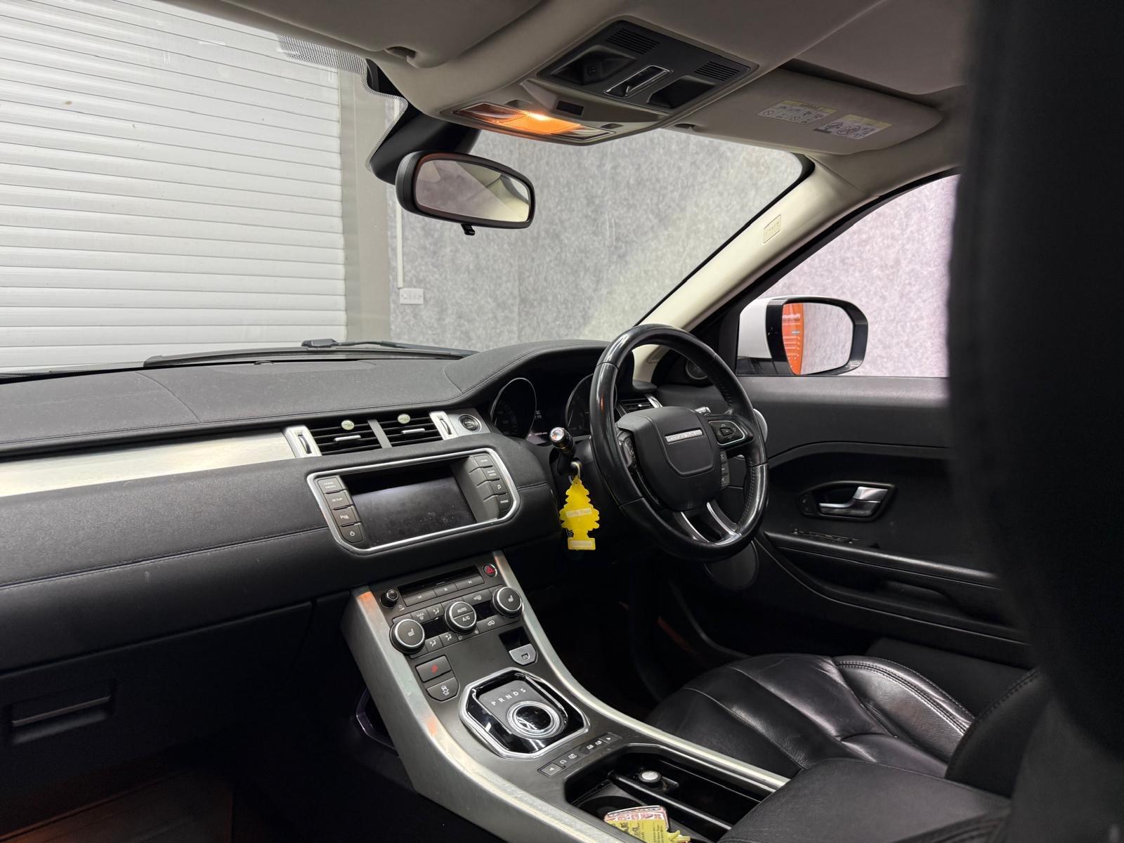 Land Rover Range Rover Evoque view 9