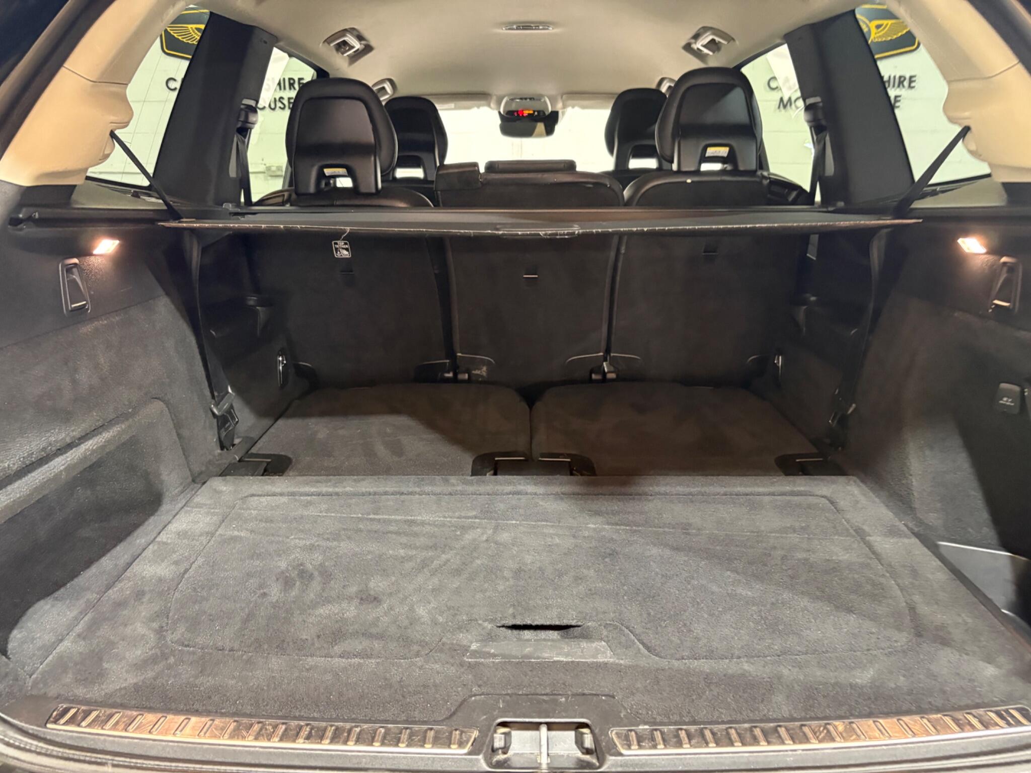 Volvo XC90 view 55