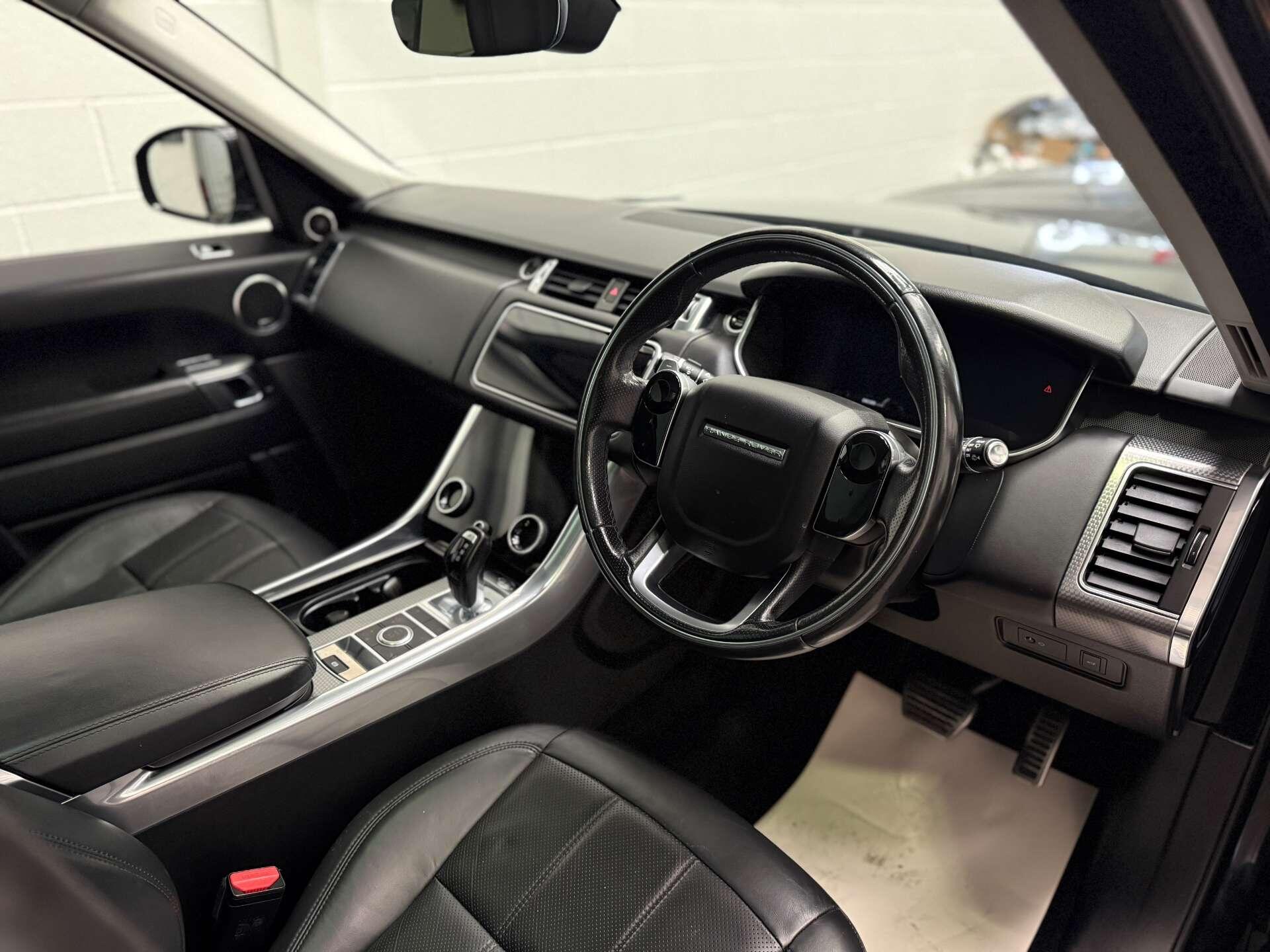 Land Rover Range Rover Sport view 13