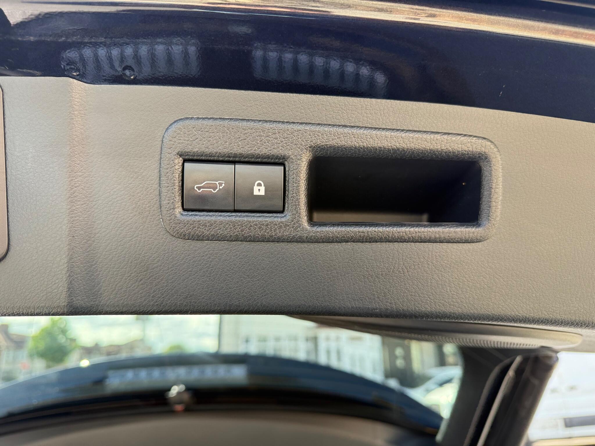 Lexus NX view 15
