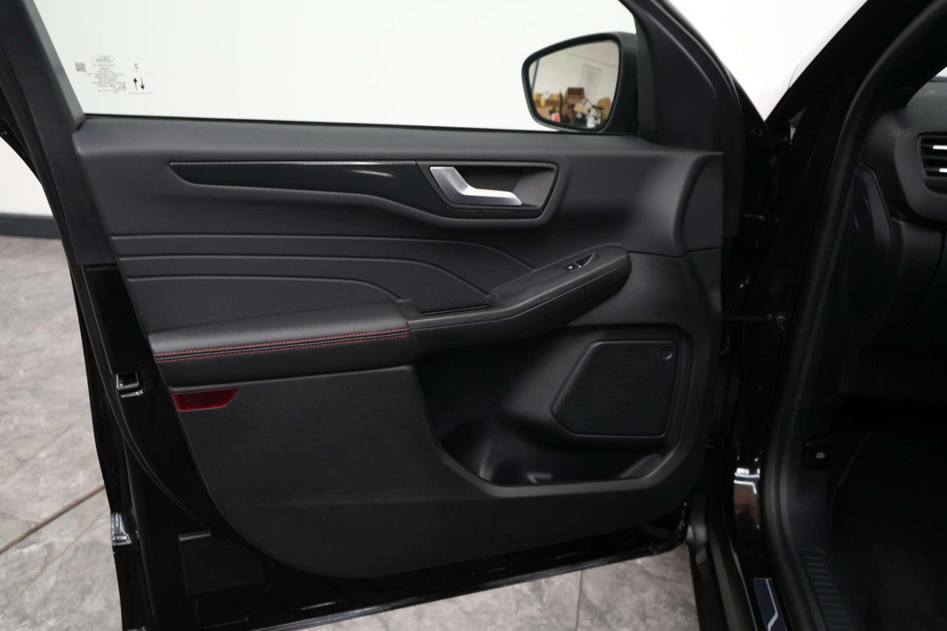 Ford Kuga view 12
