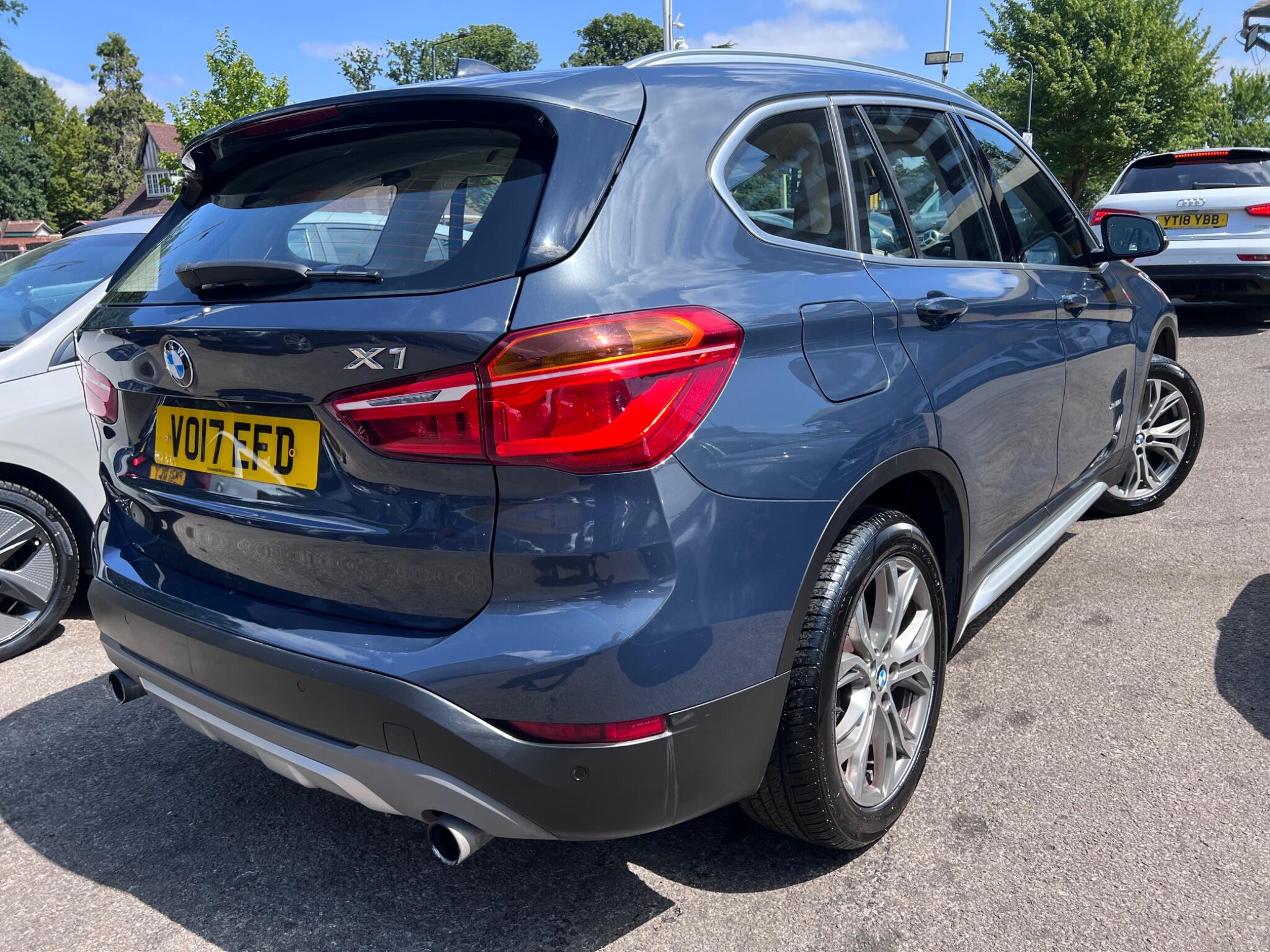 BMW X1 view 10