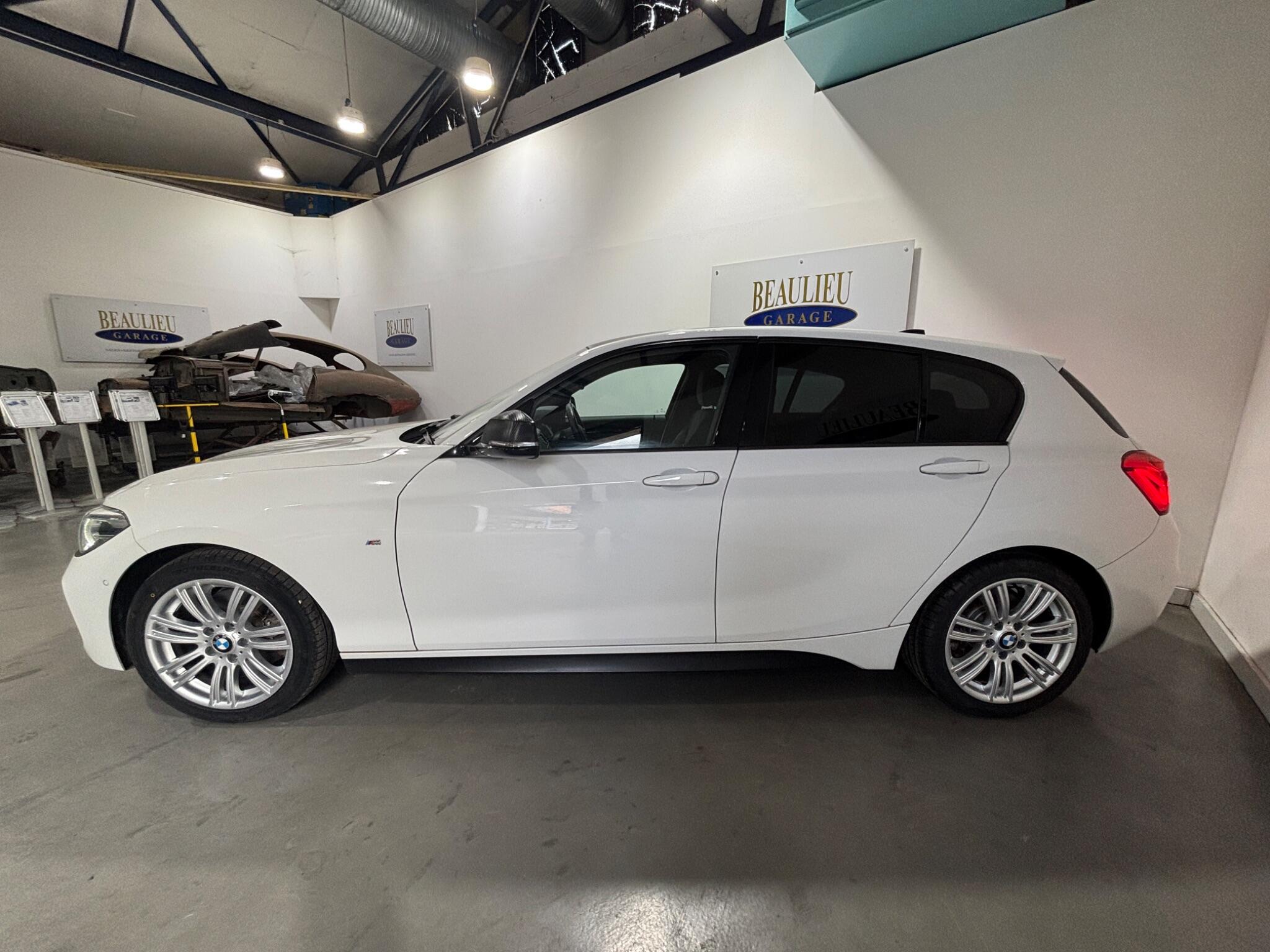 BMW 1 Series view 11