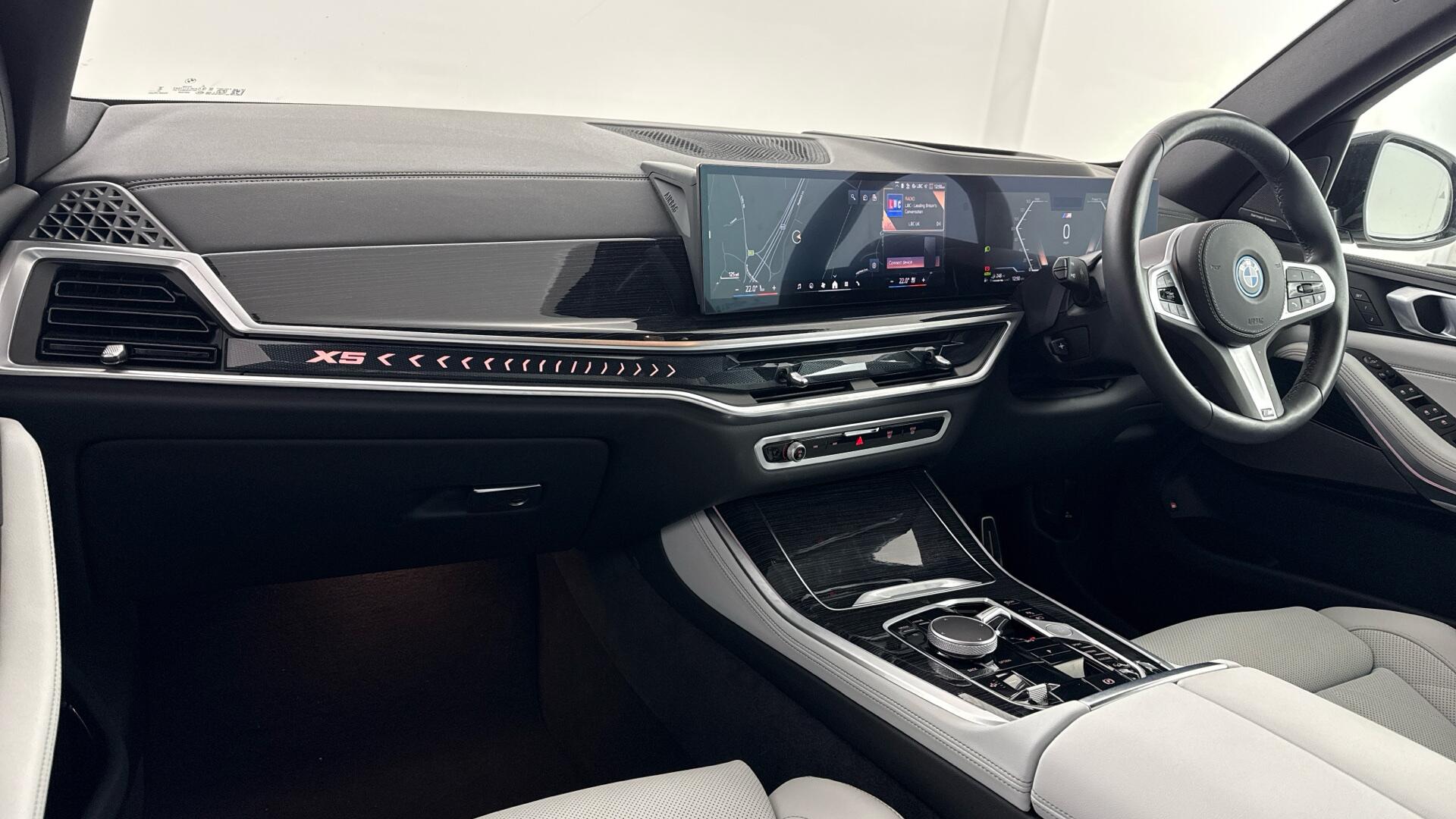 BMW X5 view 7