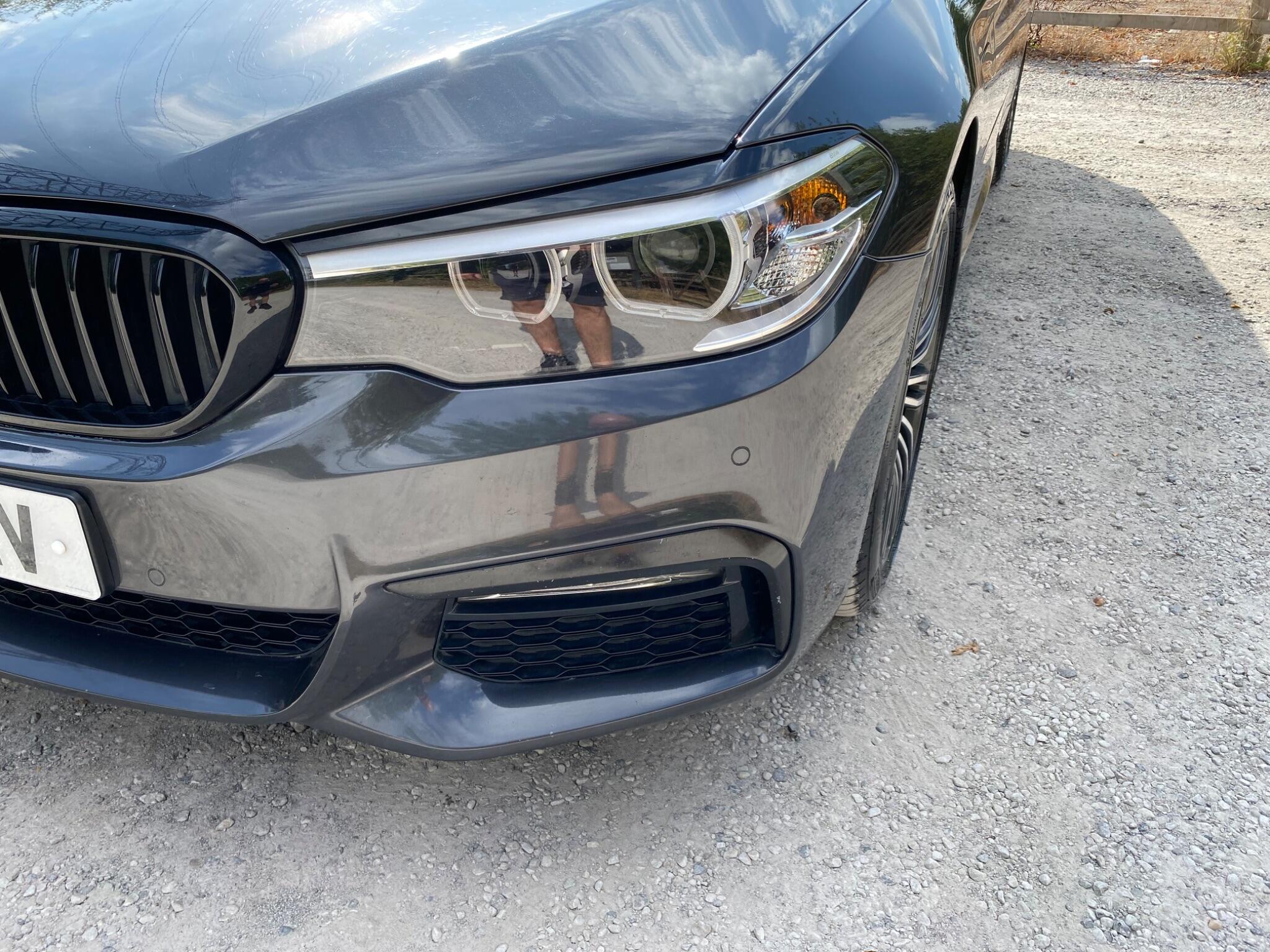 BMW 5 Series view 35