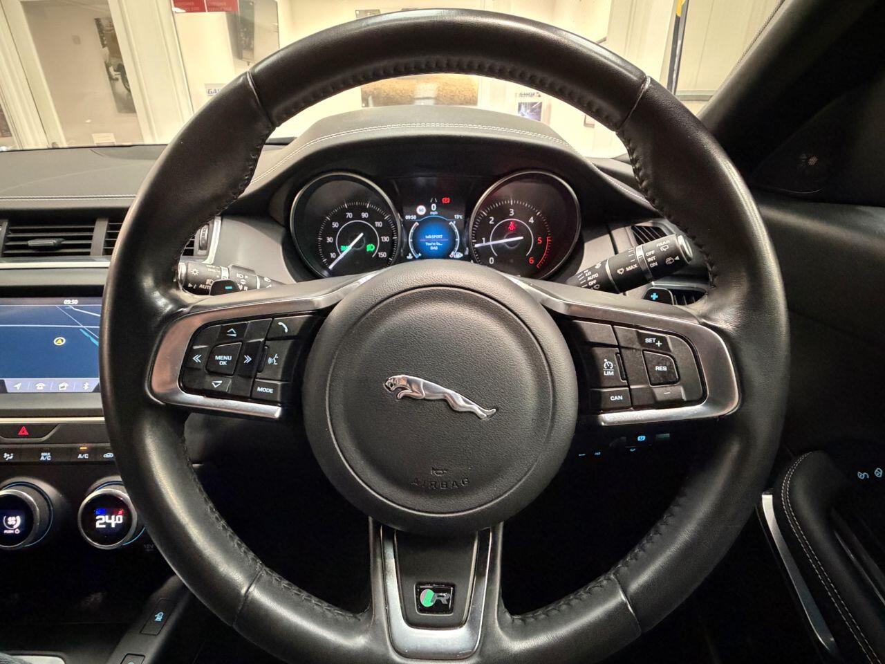 Jaguar E-Pace view 43