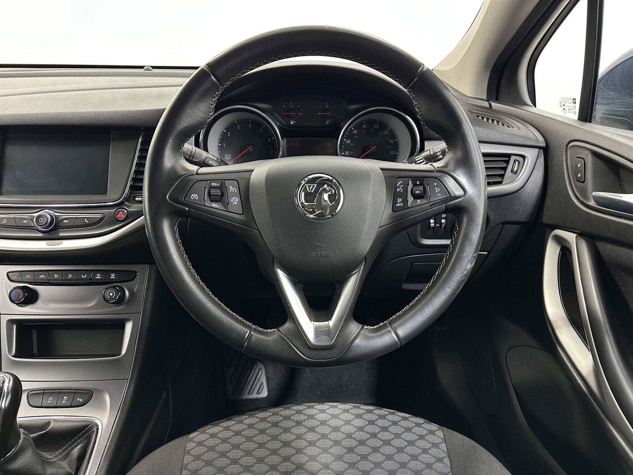 Vauxhall Astra view 13