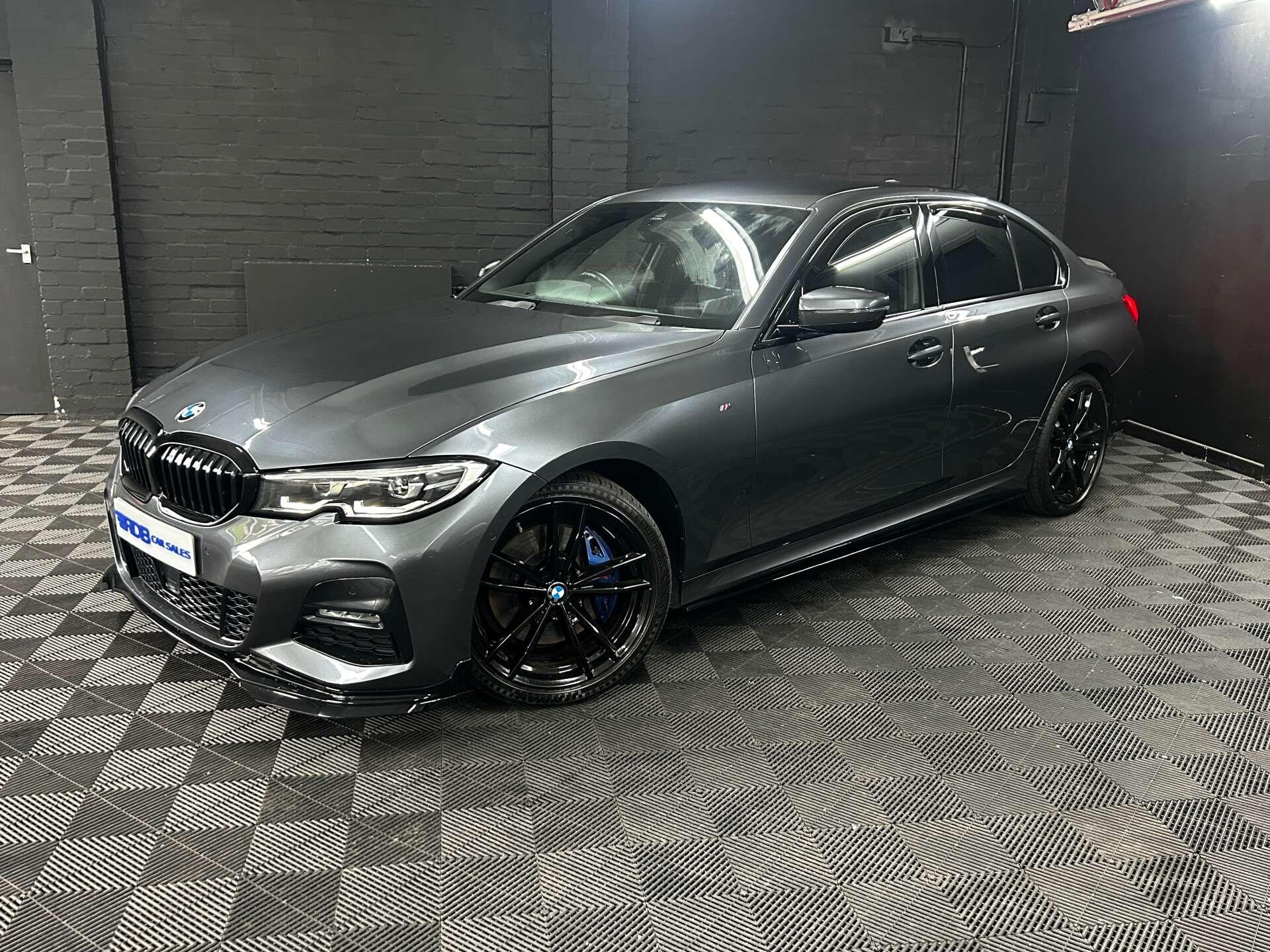 BMW 3 Series view 3