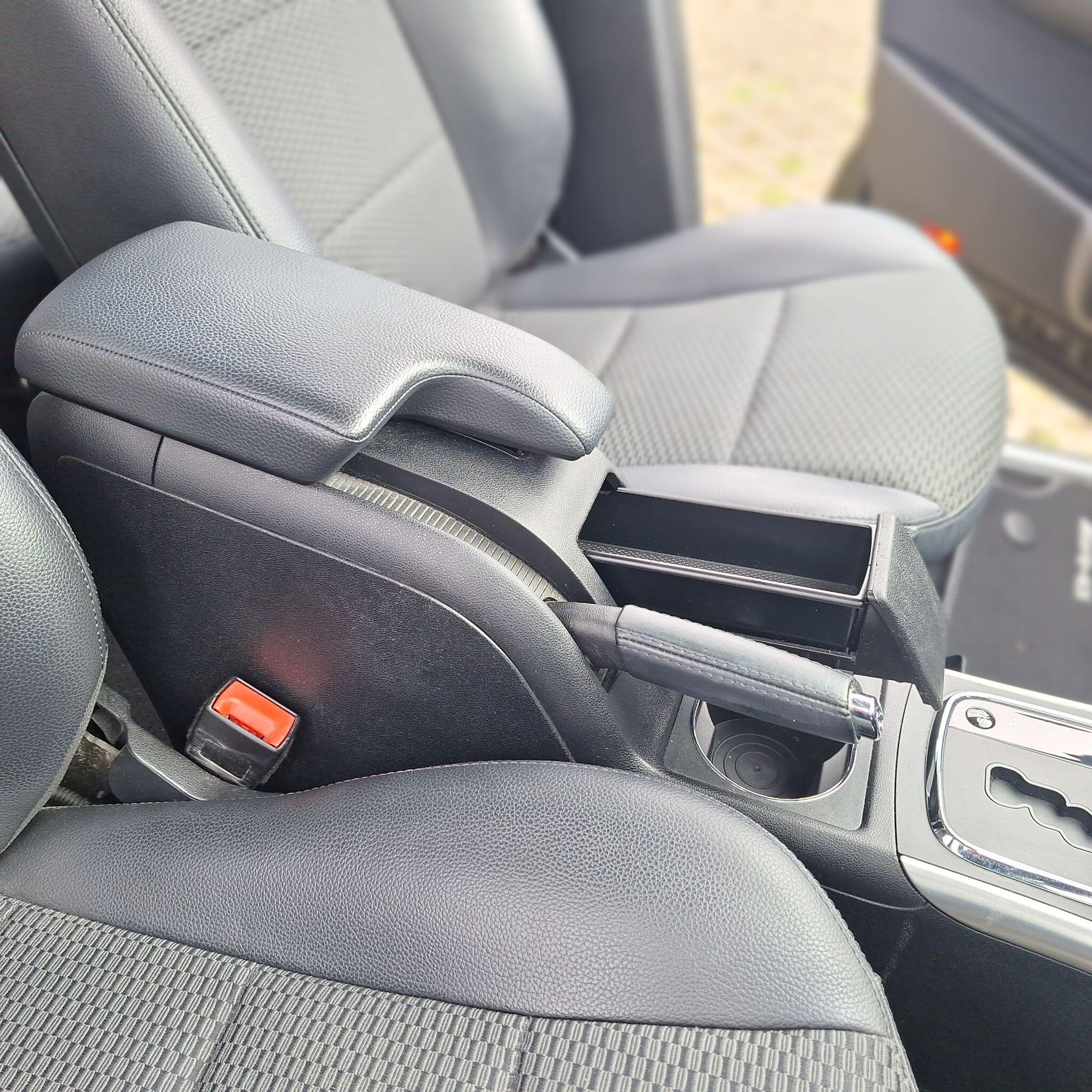 Mercedes-Benz B-Class view 14