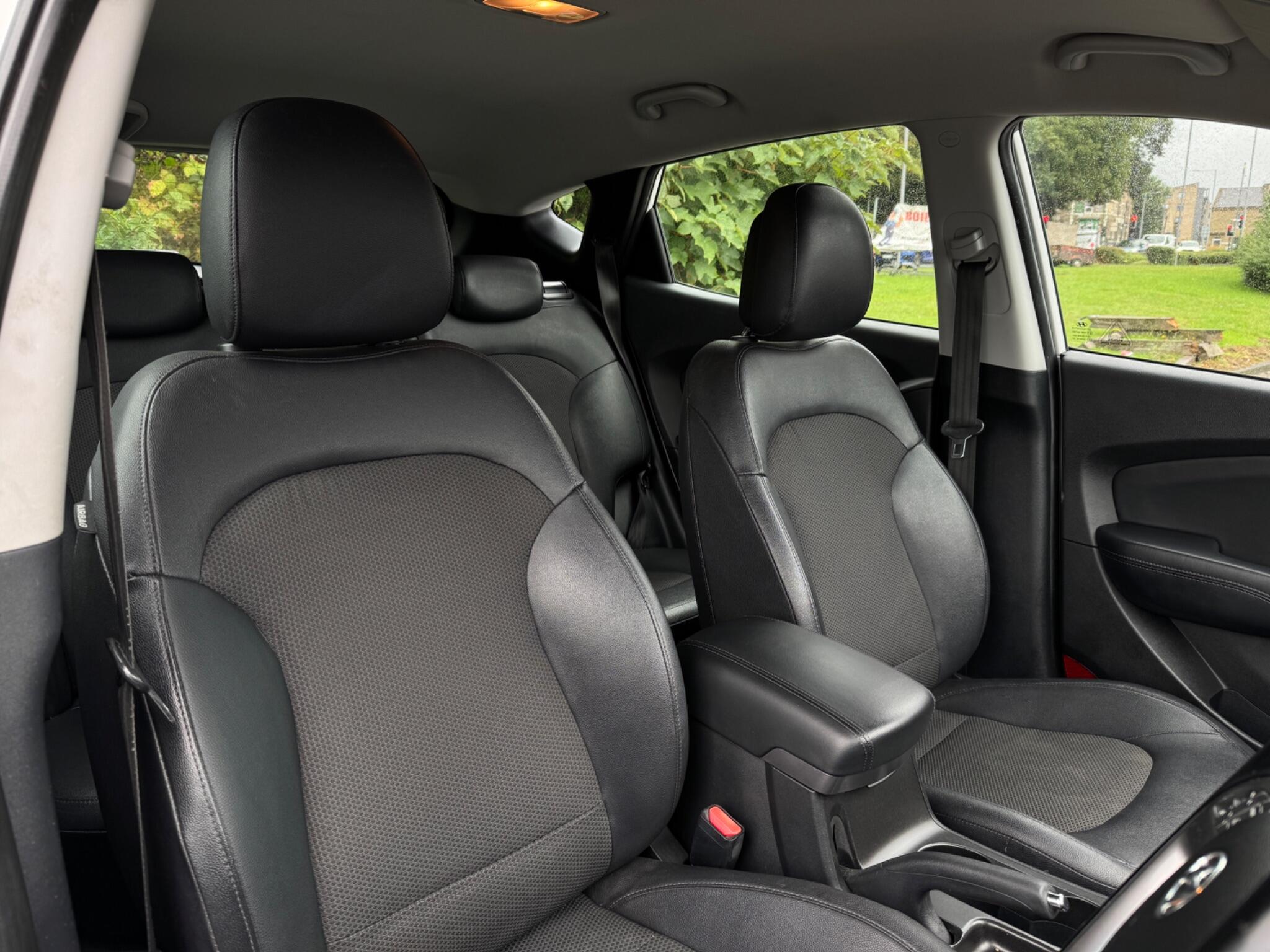 Hyundai Ix35 view 17