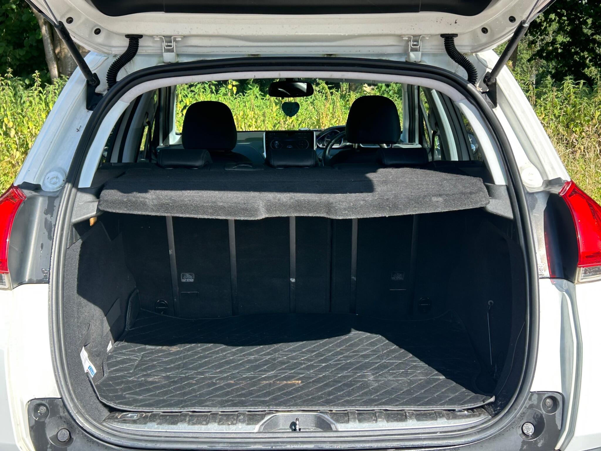 Peugeot 2008 view 46