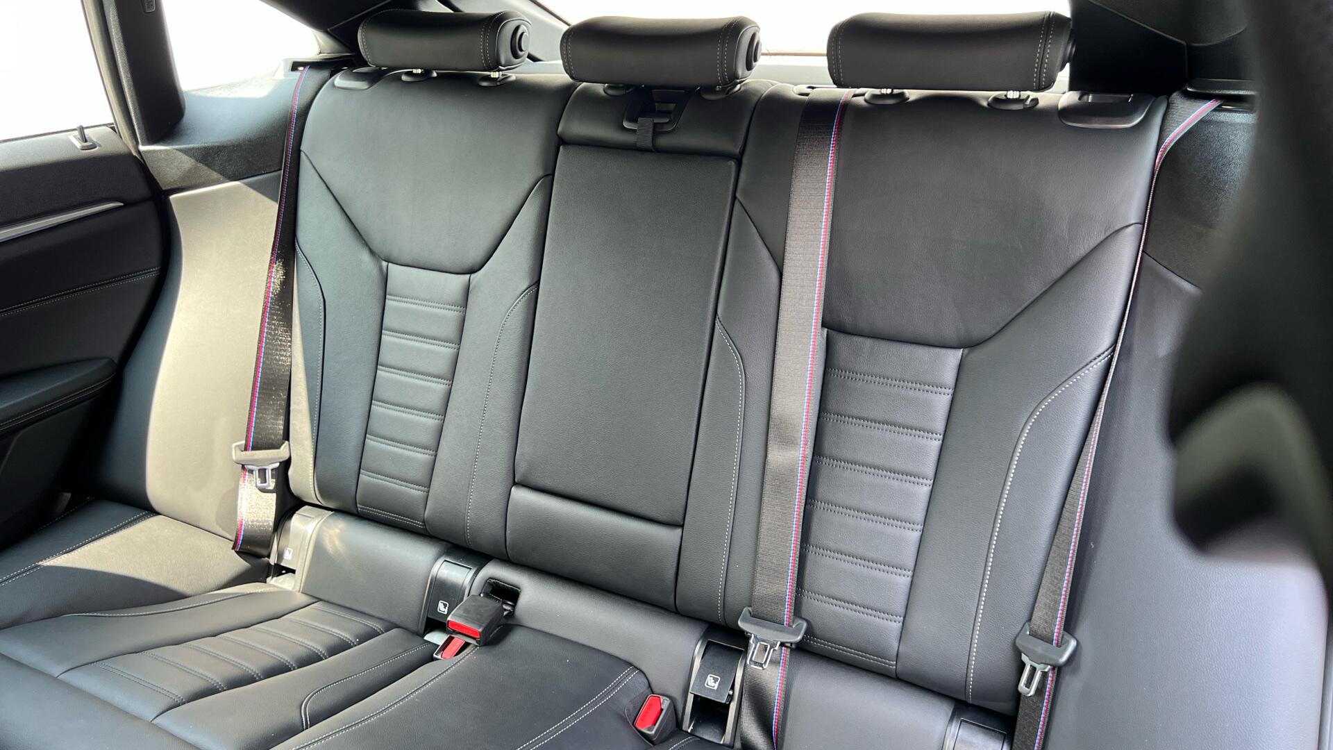 BMW I4 view 12
