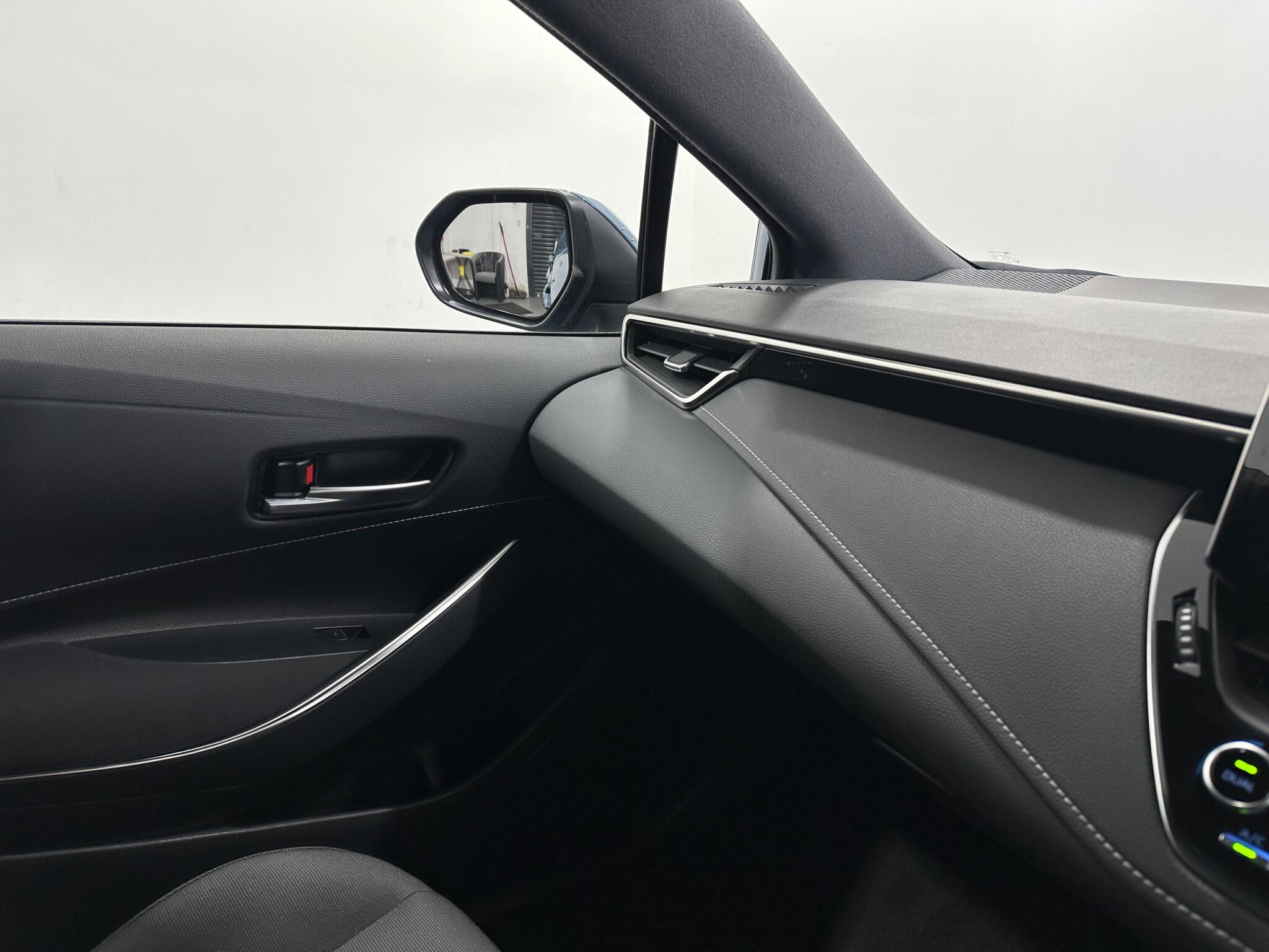 Toyota Corolla view 27
