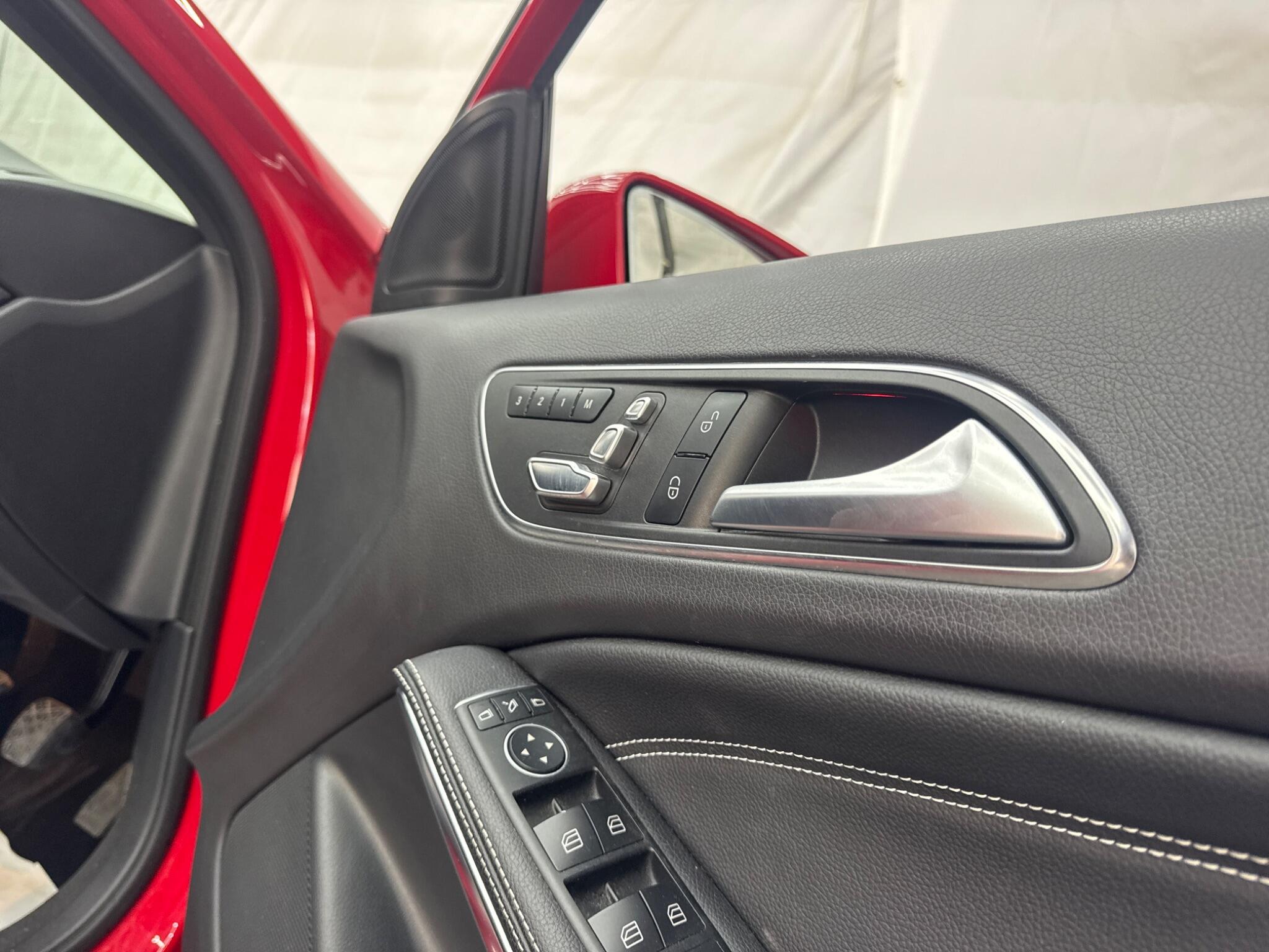 Mercedes-Benz A Class view 33