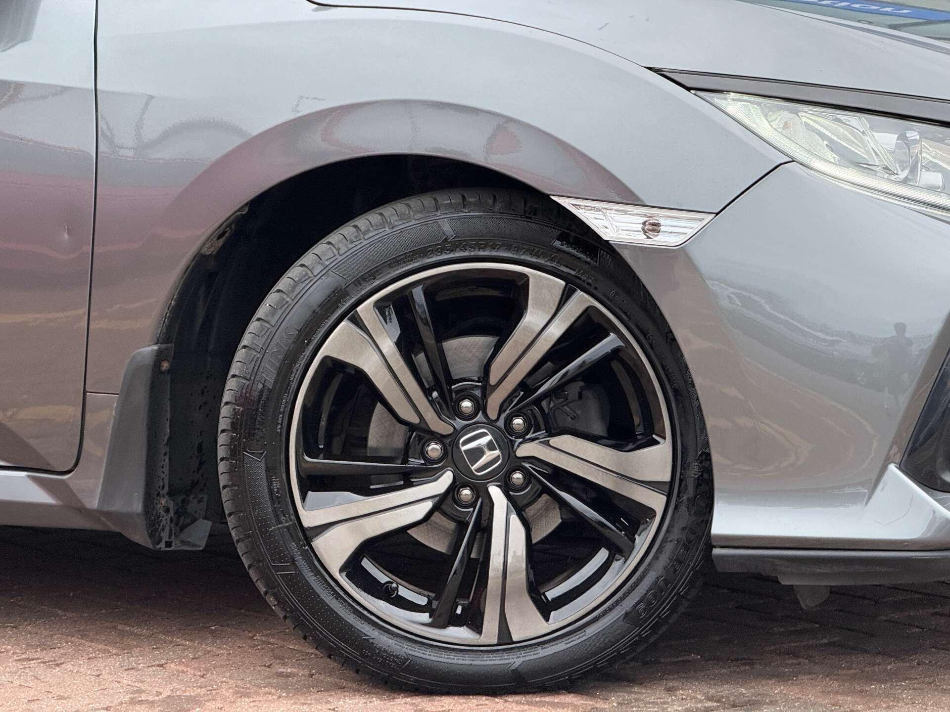 Honda Civic view 11