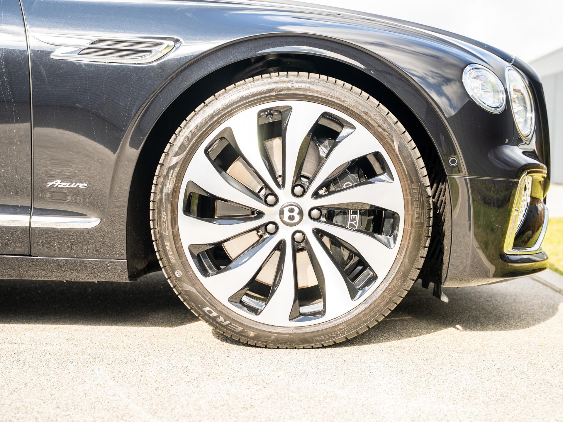 Bentley Flying Spur view 6